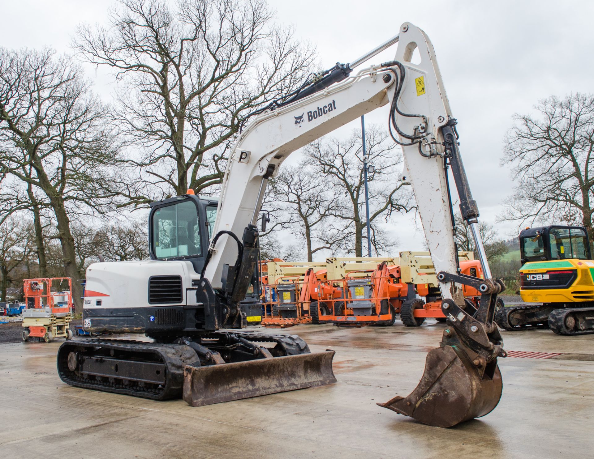 Bobcat E85 8.5 tonne rubber tracked midi excavator Year: 2014 S/N: 11964 Recorded Hours: 3612 blade, - Image 2 of 22