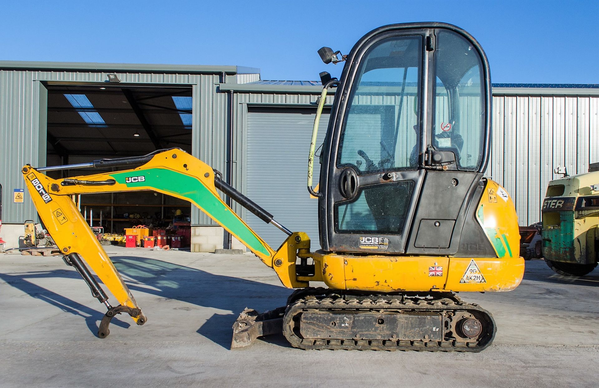JCB 8016 1.5 tonne rubber tracked mini excavator Year: 2014 S/N: 2071597 Recorded Hours: 2148 - Image 7 of 19