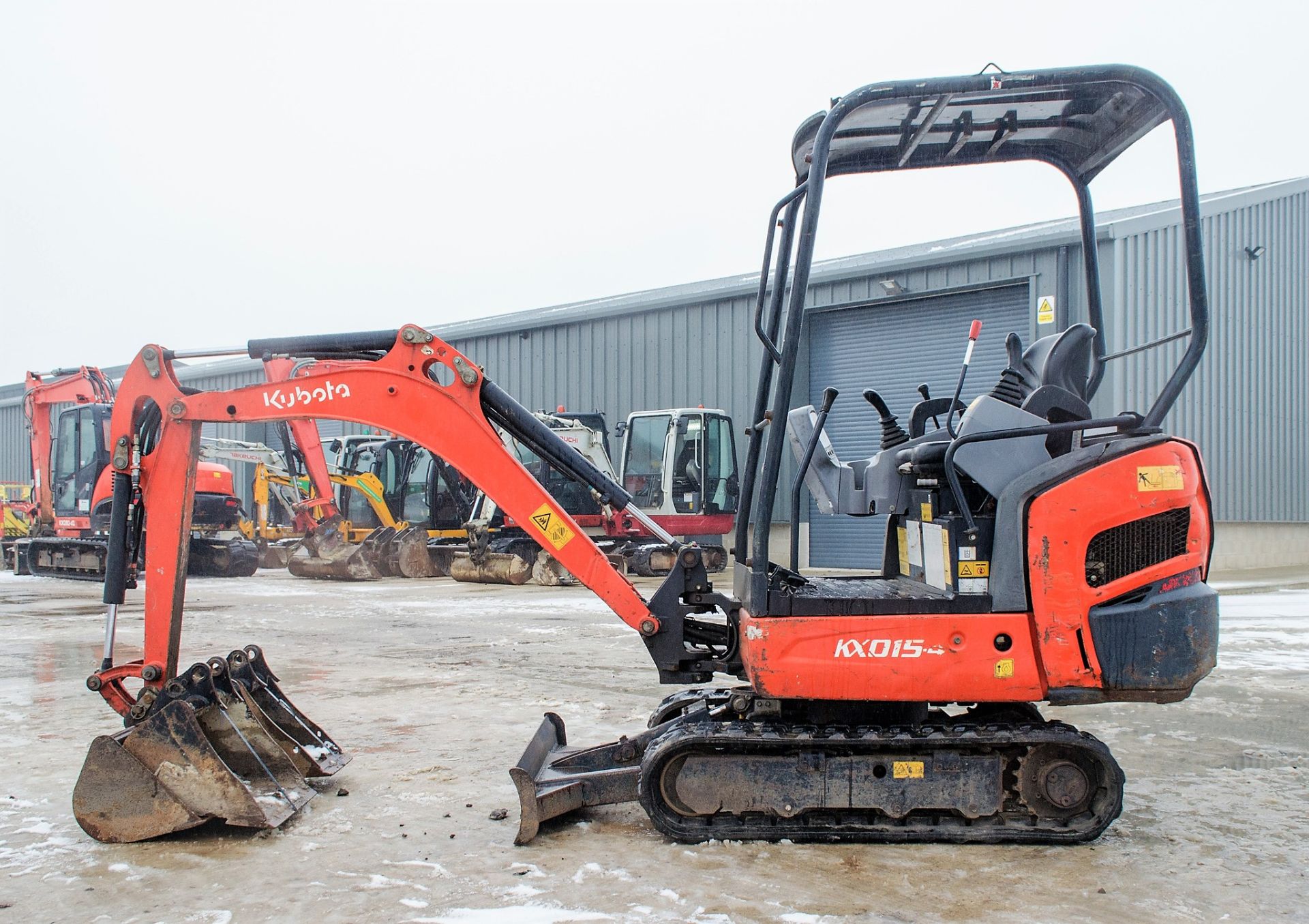 Kubota KX15-4 1.5 tonne rubber tracked mini excavator Year: 2015 S/N: 58748 Recorded Hours: 2210 - Image 7 of 20