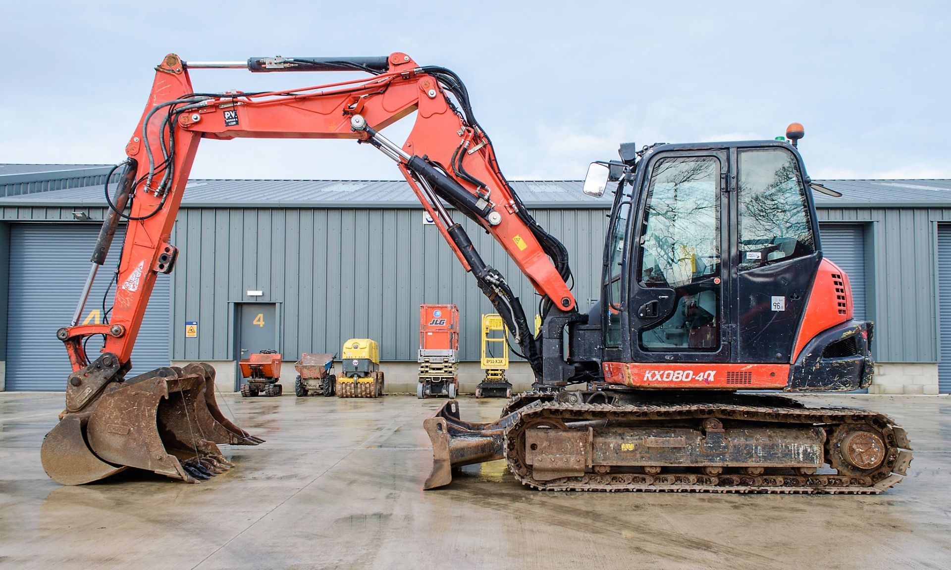 Kubota KX80-4 8 tonne steel tracked excavator Year: 2018 S/N: 42348 Recorded Hours: 5968 blade, - Image 7 of 23