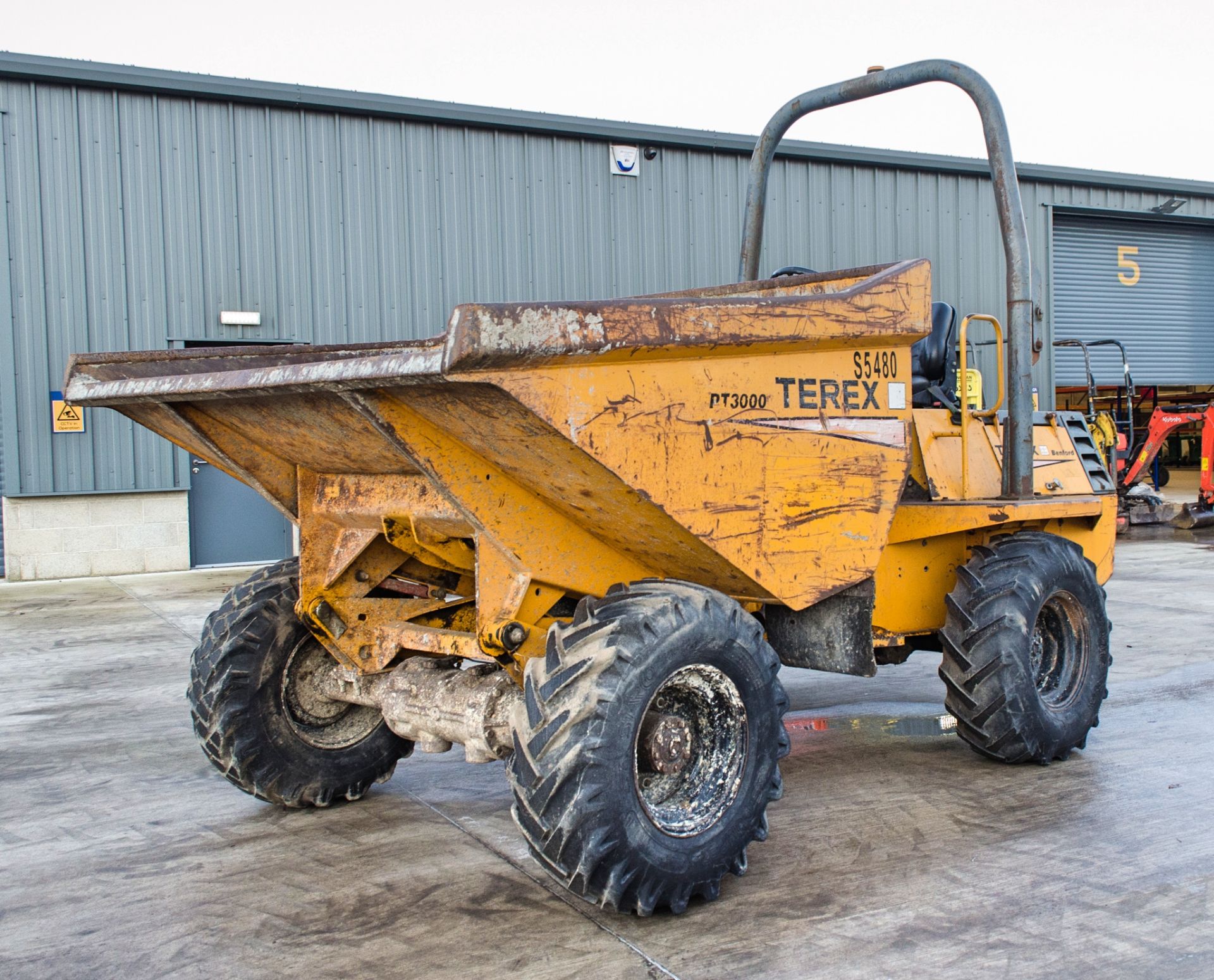 Terex PT3000 3 tonne straight skip dumper Year: 2005 S/N: E501AR010 Recorded hours: 2976 S5480