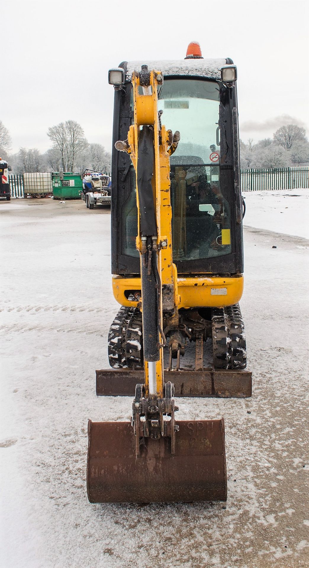 JCB 801.6 1.6 tonne rubber tracked mini excavator Year: 2014 S/N: 2071619 Recorded hours: 2201 - Image 5 of 20