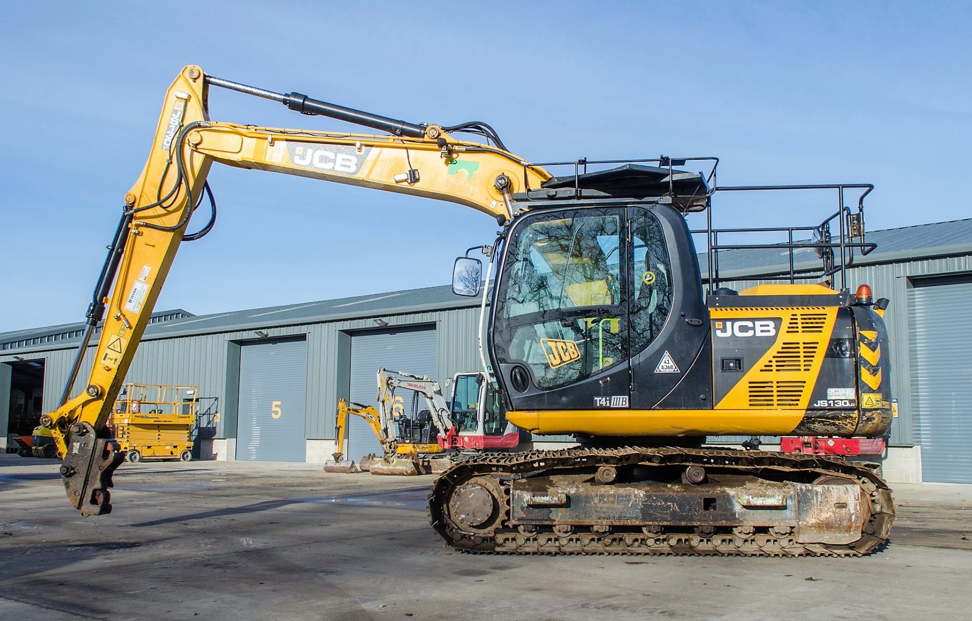 JCB JS130LC 13 tonne steel tracked excavator Year: 2014 - Image 7 of 28