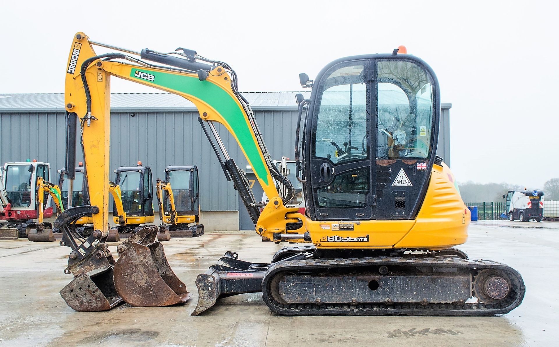 JCB 8055 RTS 5.5 tonne rubber tracked midi excavator Year: 2015 S/N: 2426200 Recorded hours: 2019 - Image 8 of 22