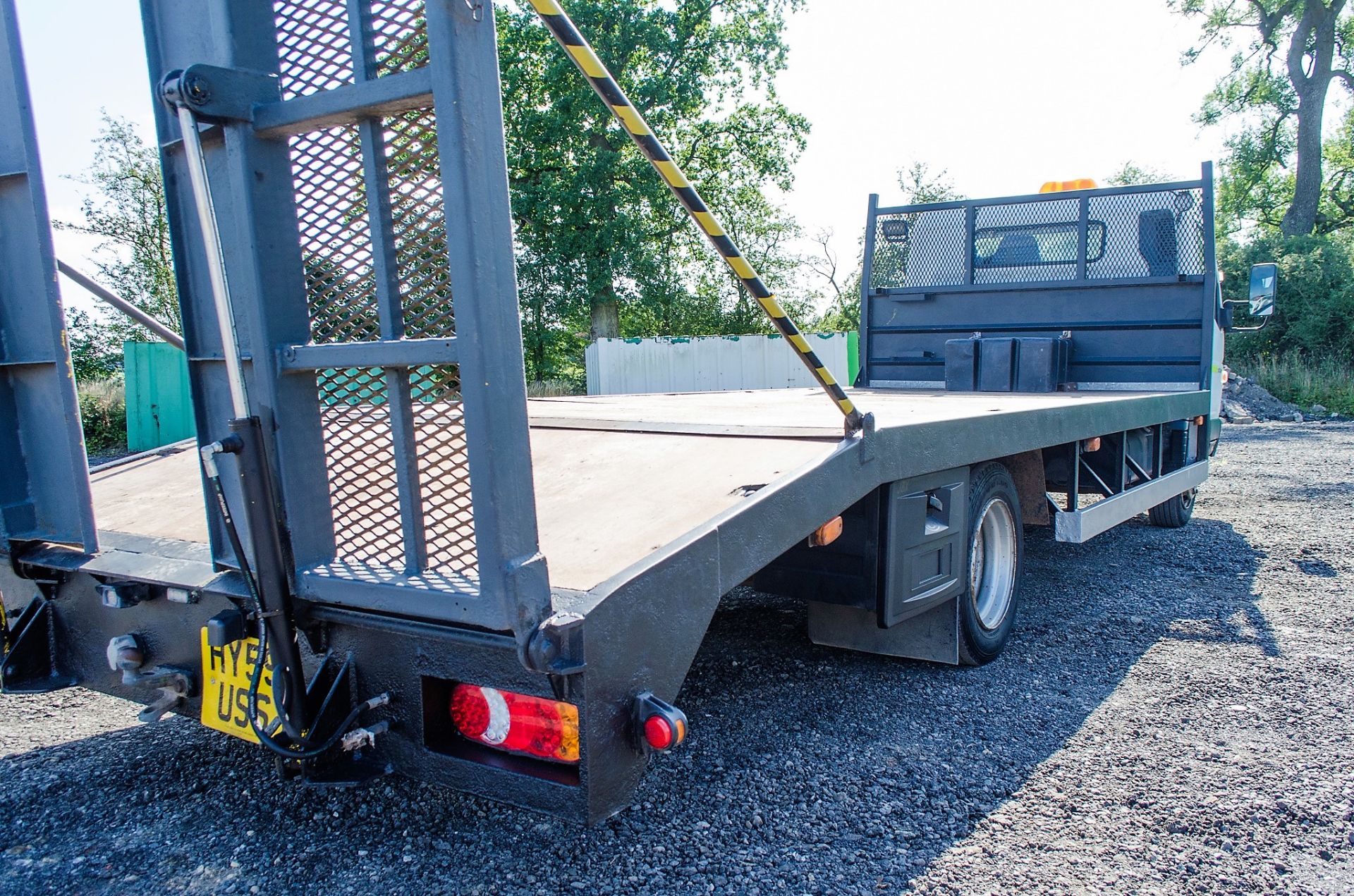 Mitsubishi Fuso Canter TC18 4899cc diesel 7.5 tonne beaver tail plant lorry Bed size 19ft 6in x - Image 13 of 17