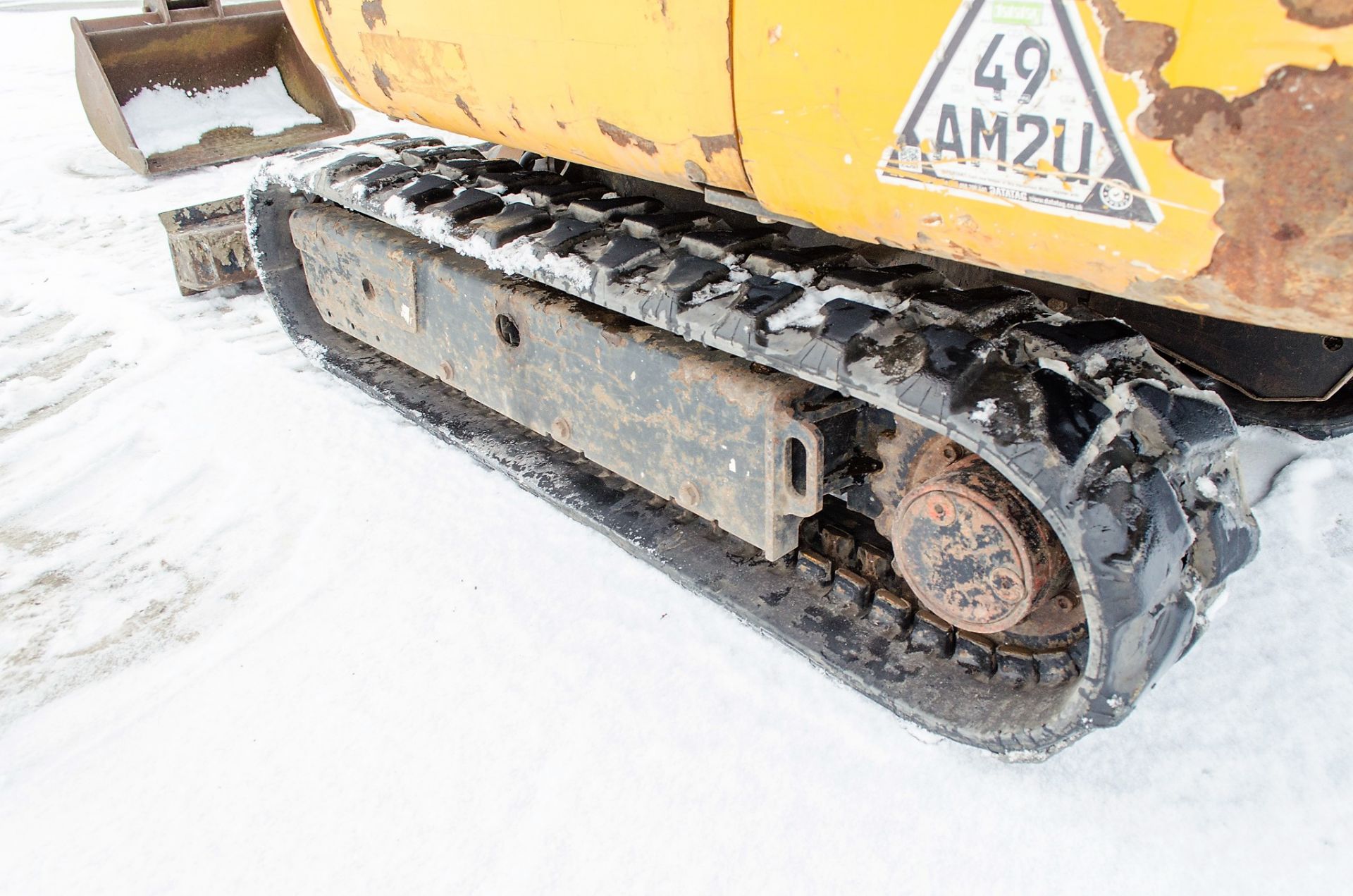 JCB 801.6 1.6 tonne rubber tracked mini excavator Year: 2015 2071810 Recorded hours: 1833 Blade, - Image 10 of 20