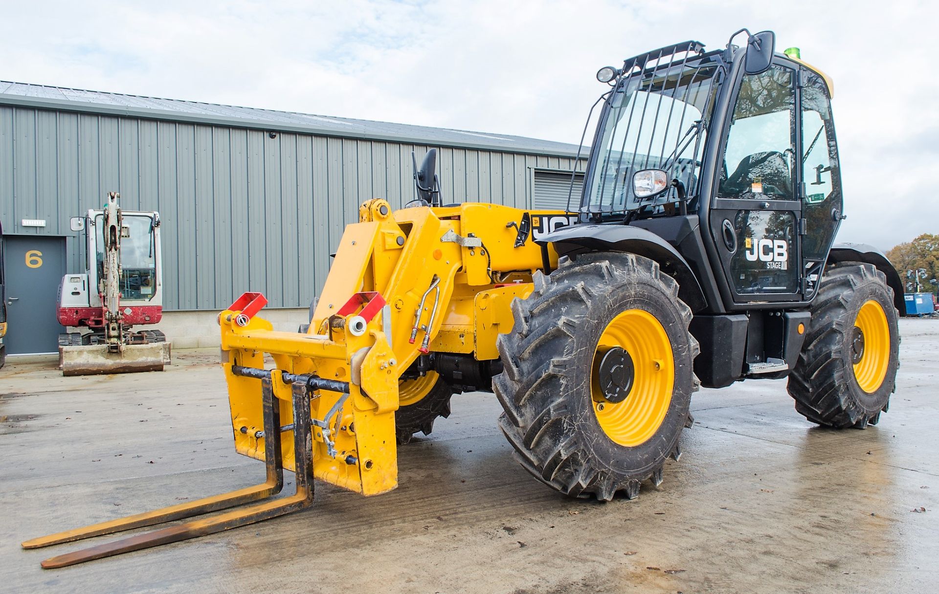 JCB 531-70 7 metre telescopic handler Year: 2021 S/N: 3007085 Recorded Hours: 869 c/w joystick