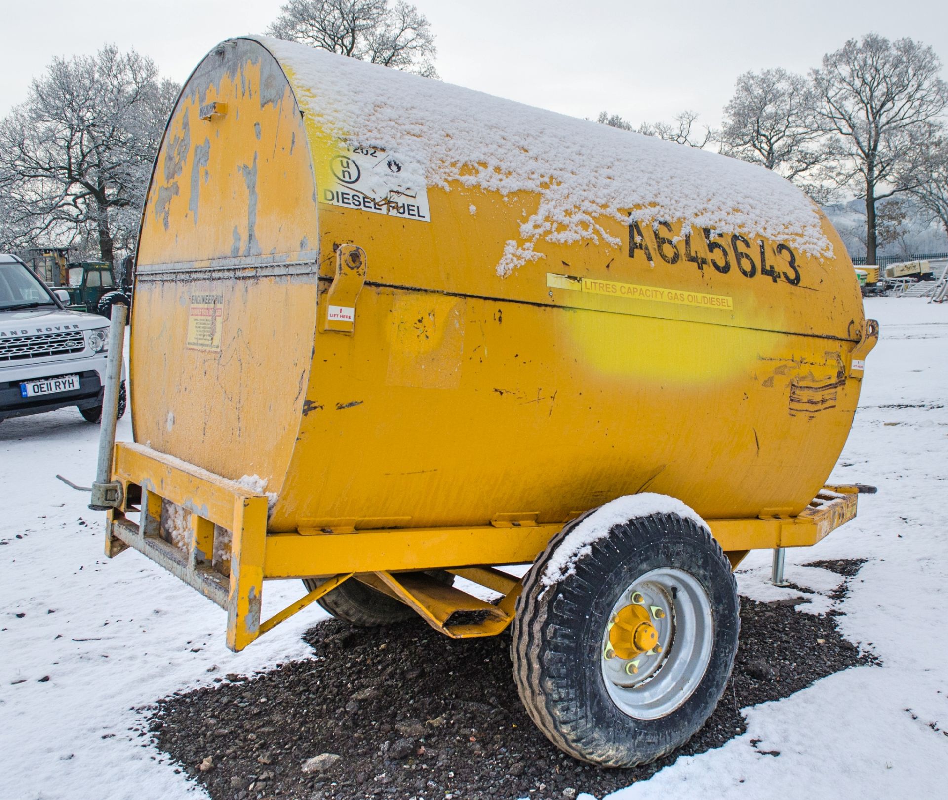 Trailer Engineering site tow 500 gallon bunded fuel bowser c/w hand pump, hose and trigger nozzle - Image 2 of 3