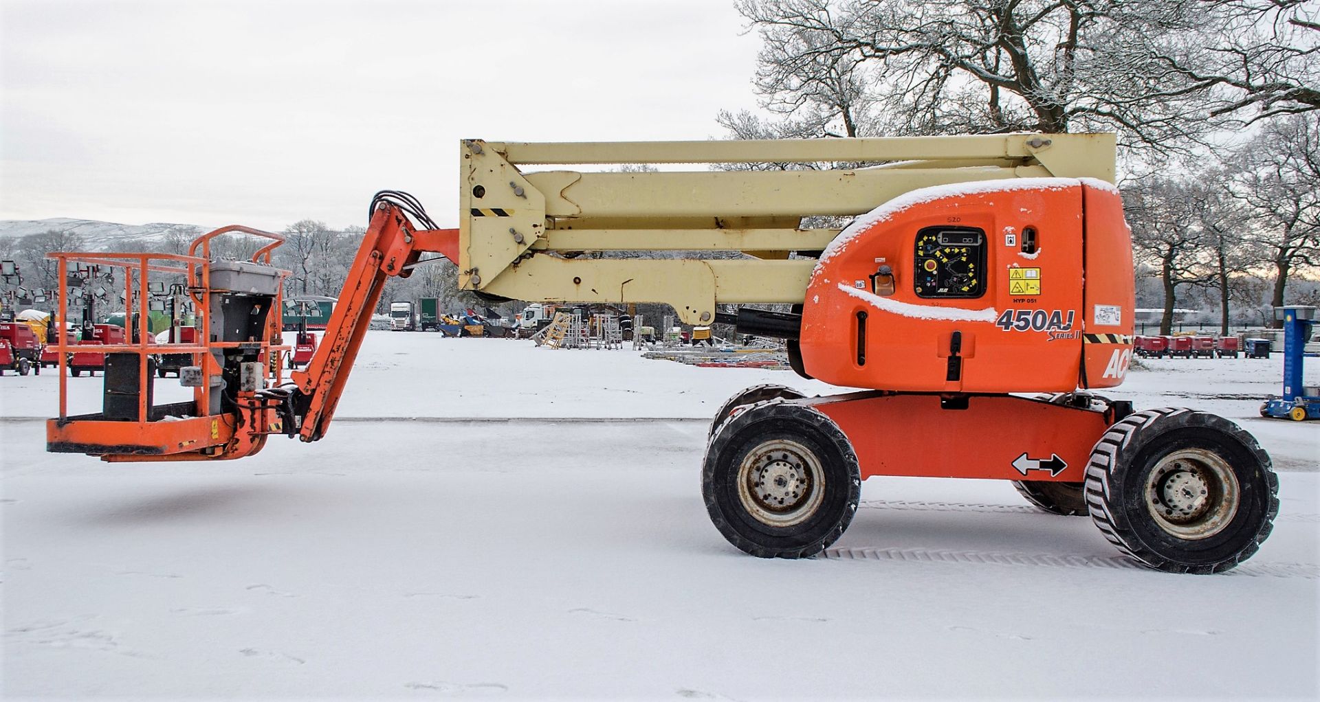 JLG 450AJ Series II 45 foot diesel driven 4wd boom lift Year: 2006 S/N: 130001500 Recorded hours: - Image 7 of 16