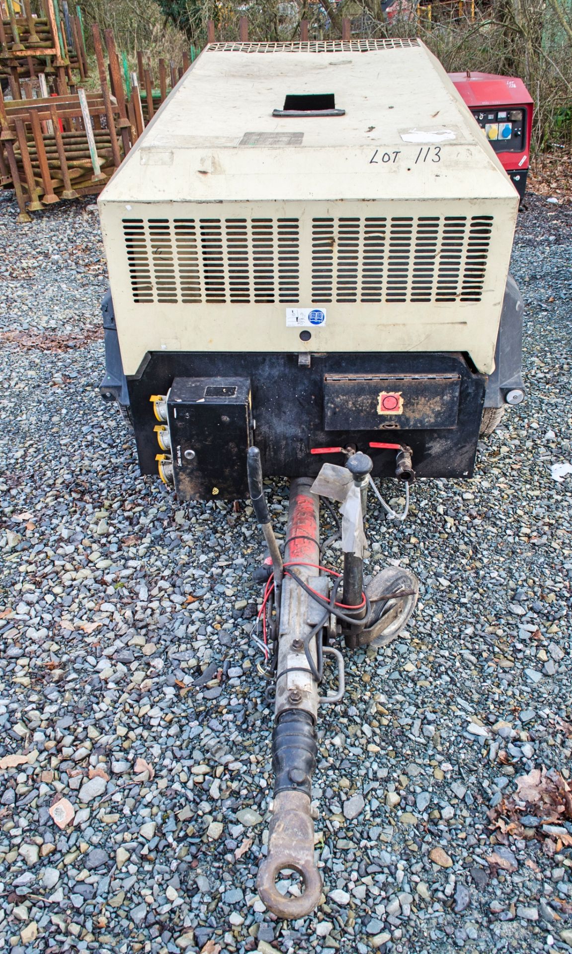 Doosan 726E diesel driven fast tow mobile air compressor/generator Year: 2012 S/N: 109808 Recorded - Image 3 of 6