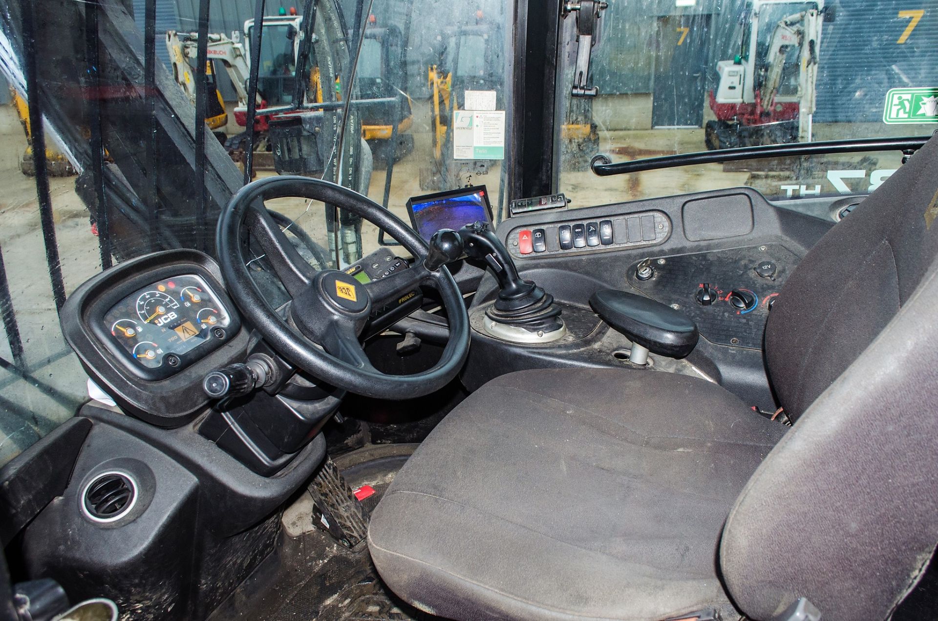 JCB 437 HT Wastemaster wheel loader Year: 2014 S/N: 2313096 Recorded Hours: 9841 c/w air - Image 19 of 24