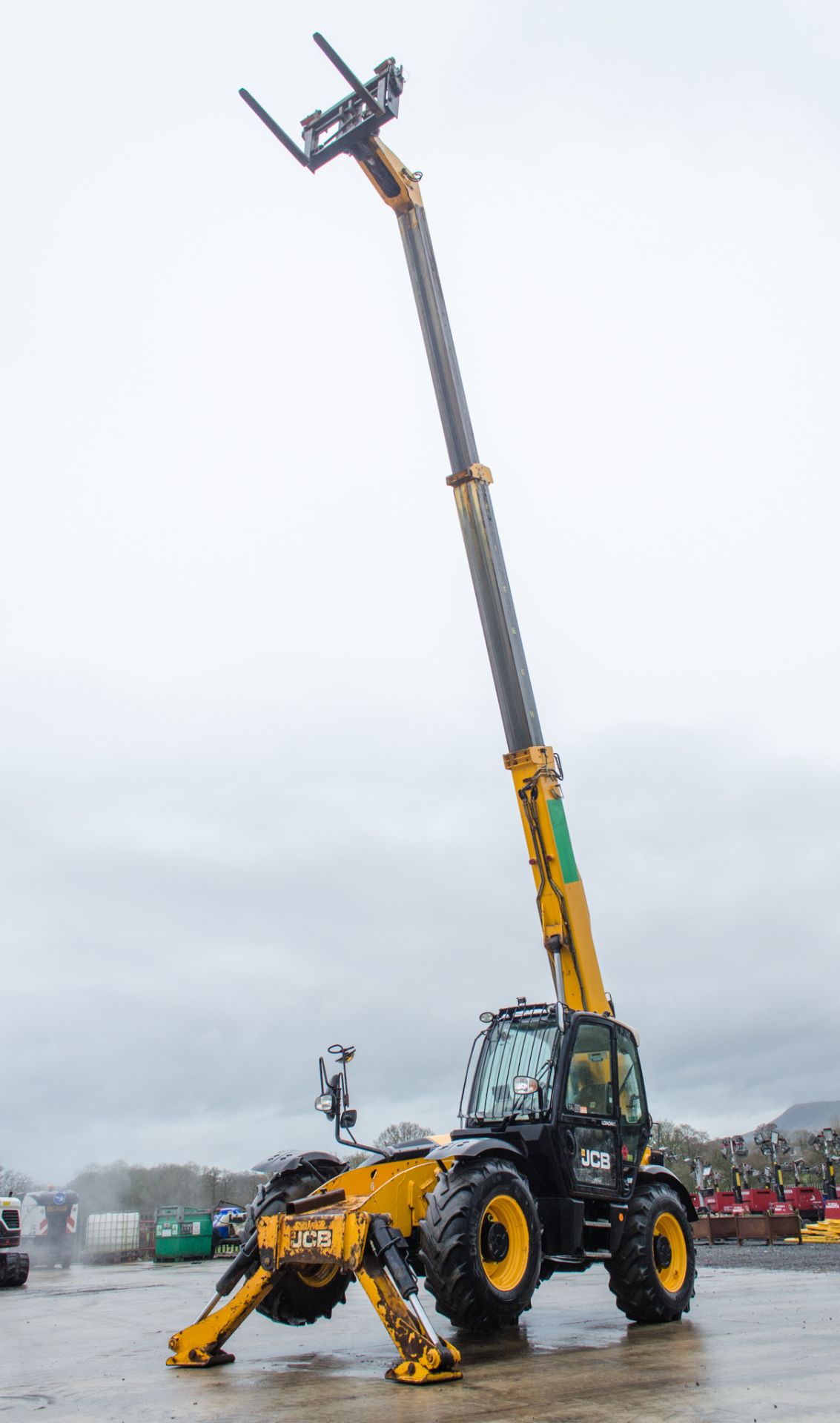 JCB 535-125 Hi-Viz 12.5 metre telescopic handler Year: 2014 S/N: 2341216 Recorded Hours: 3362 c/w - Image 9 of 23