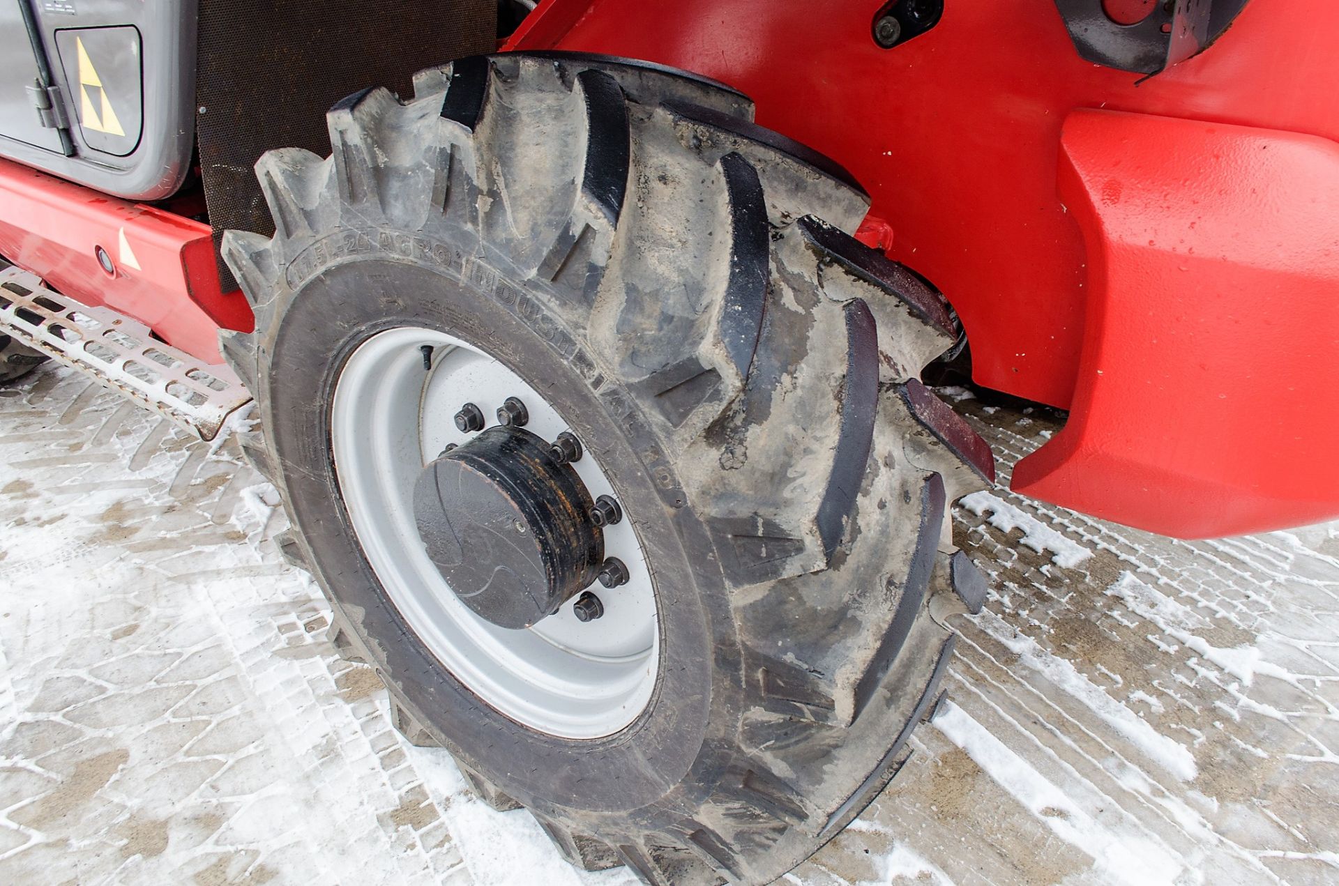 Manitou MLT 845-120 LSU Turbo 8 metre telescopic handler Year: 2012 S/N: 176104425795 Recorded - Image 15 of 21