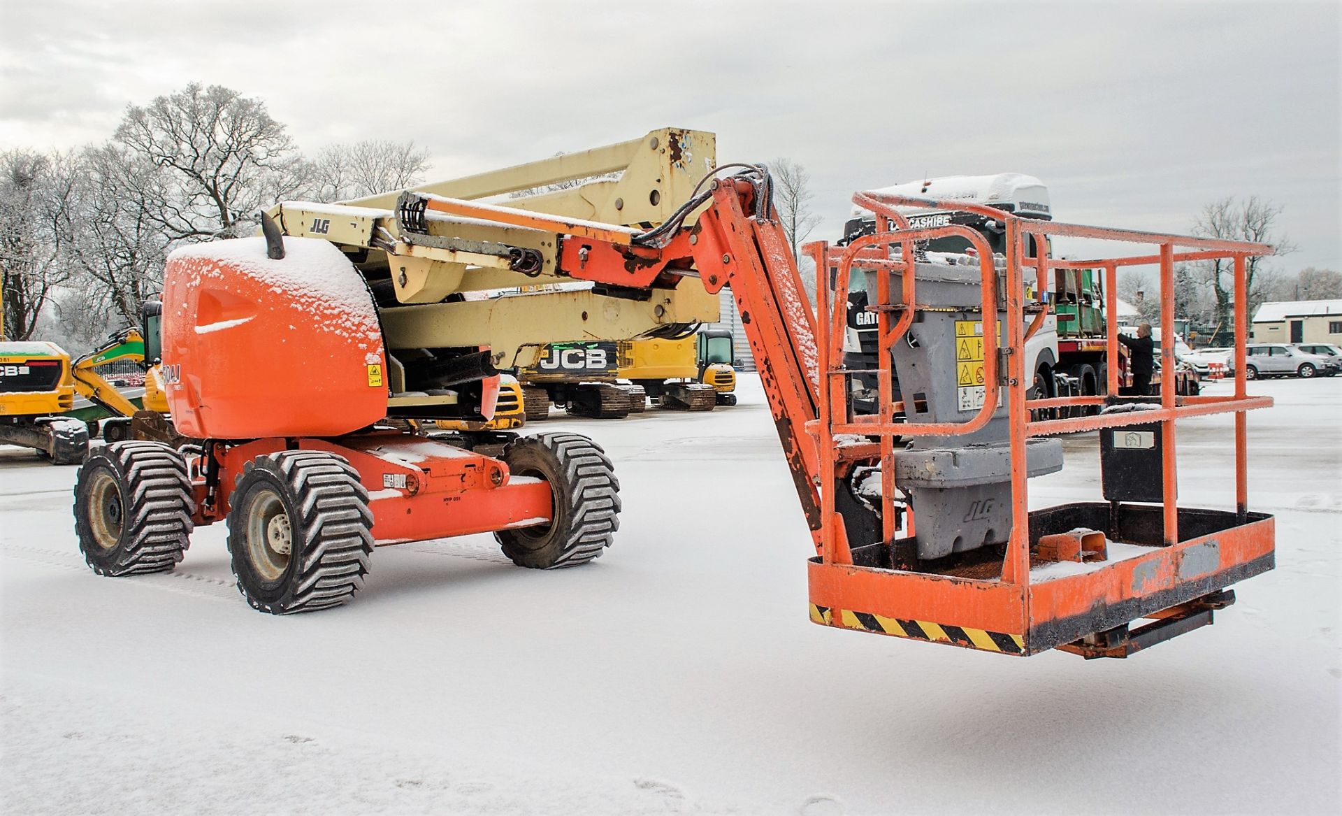 JLG 450AJ Series II 45 foot diesel driven 4wd boom lift Year: 2006 S/N: 130001500 Recorded hours: - Image 2 of 16