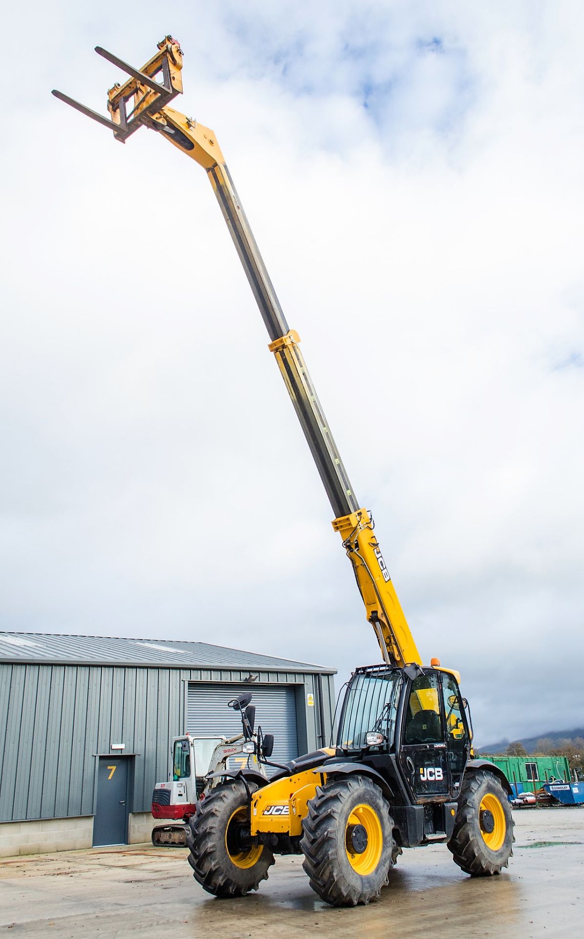 JCB 535-95 9.5 metre telescopic handler Year: 2013 S/N: 2176978 Recorded Hours: 4641 c/w joystick - Image 9 of 23