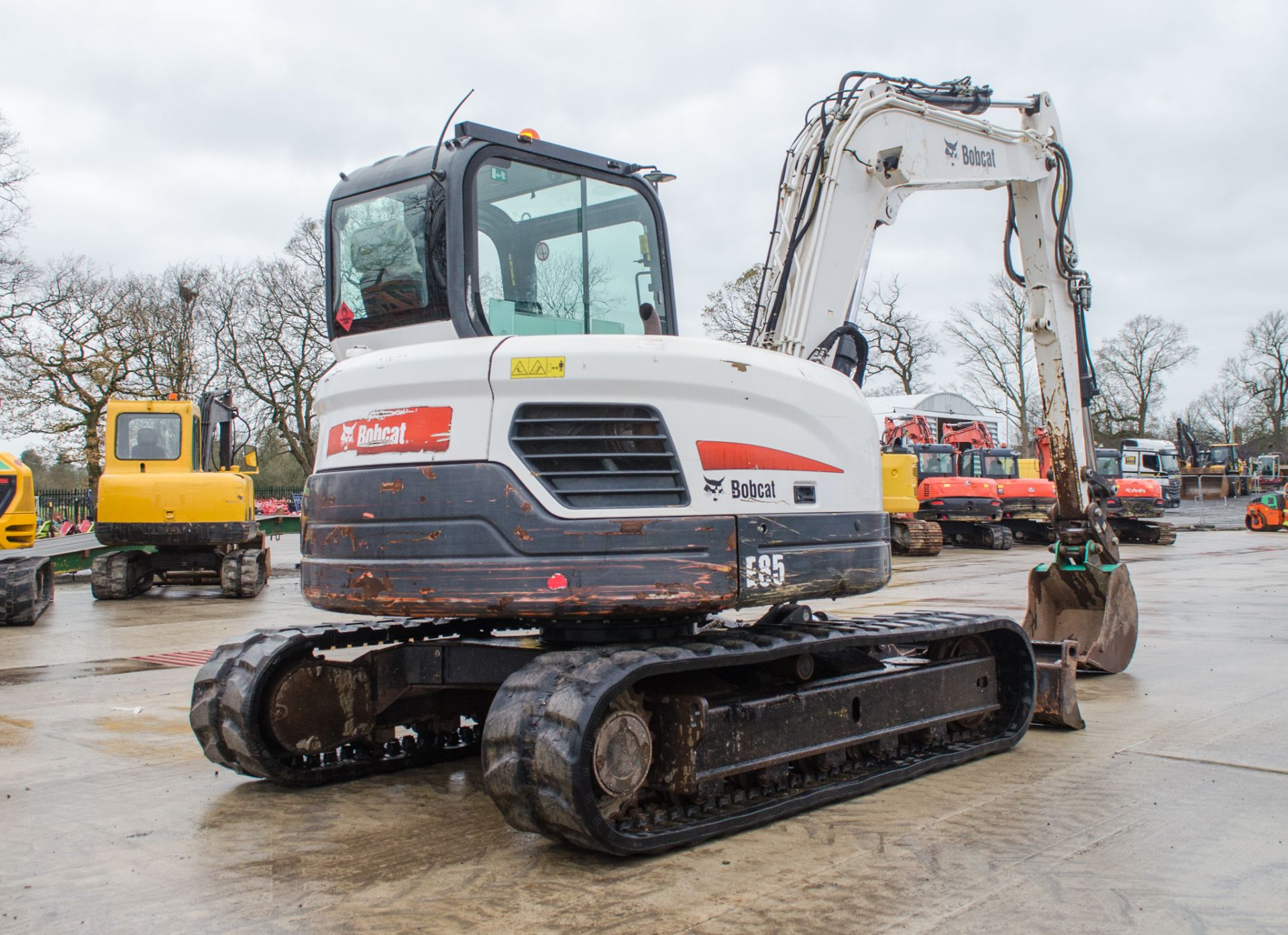 Bobcat E85 8.5 tonne rubber tracked midi excavator Year: 2014 S/N: 11964 Recorded Hours: 3612 blade, - Image 3 of 22