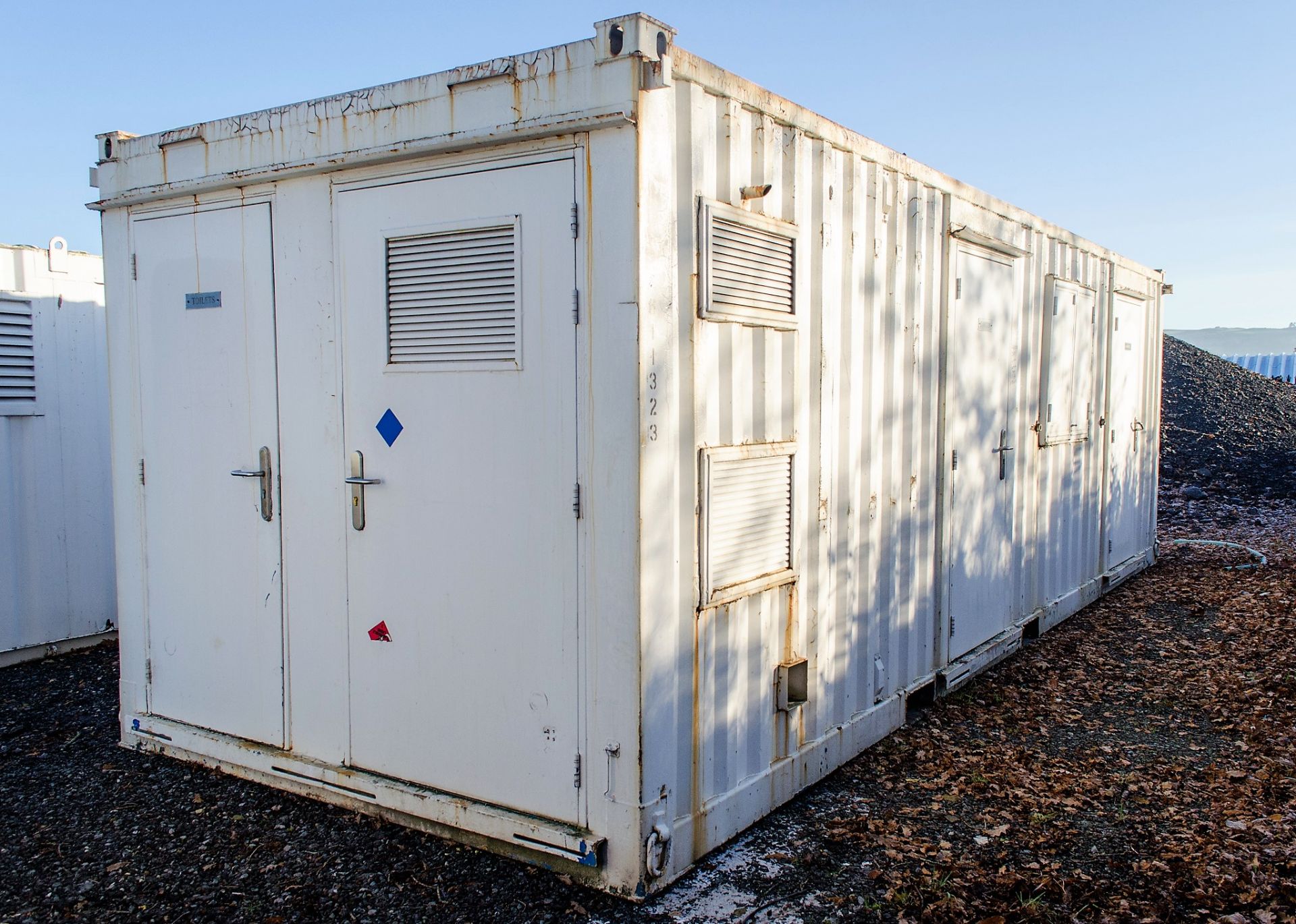 25ft x 9ft steel anti vandal welfare site unit Comprising of: Canteen area, drying room, office,