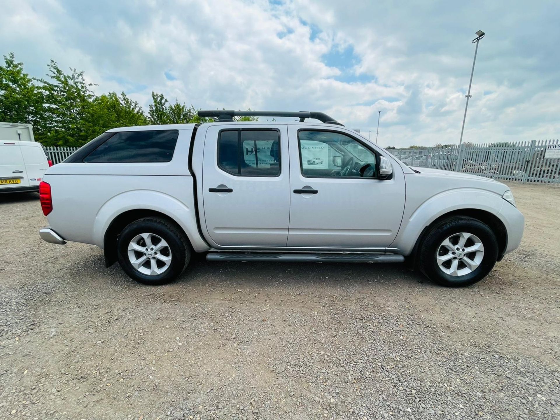 Nissan Navara 2.5 DCI Tekna 185 2011 '11 Reg' Air con - 4WD - Double-cab - NO VAT SAVE 20% - Image 4 of 23