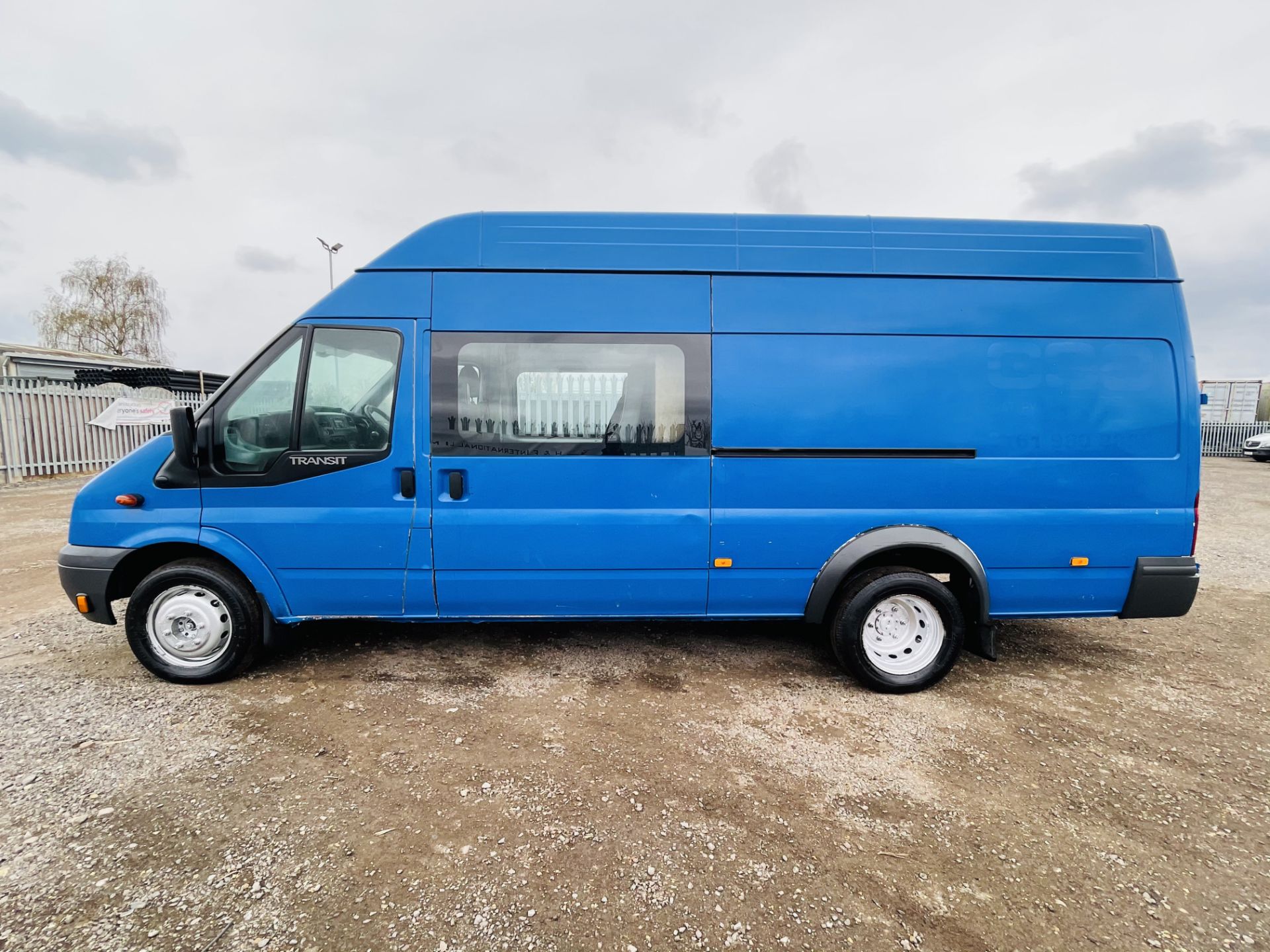 Ford Transit 2.2 TDCI T460 155 RWD 2013 Crew-van '63 Reg' L4 H3 - Twin Rear Axle - Image 6 of 17