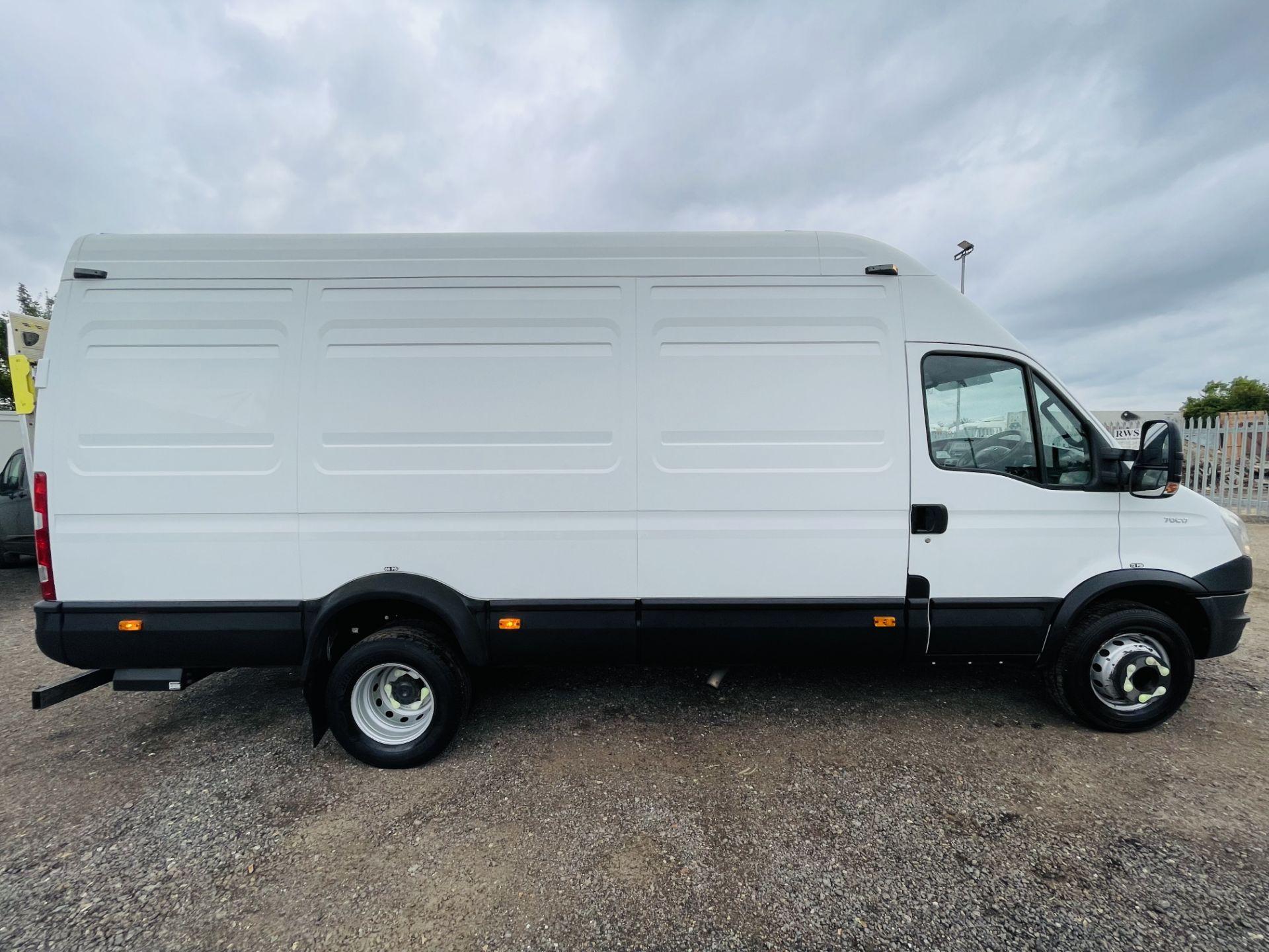 Iveco Daily 70C17 3.0 HPI L4 H3 2014 '64 Reg' Tail-Lift **Euro 6 ** Twin Rear Axle ** Rare** - Image 15 of 21