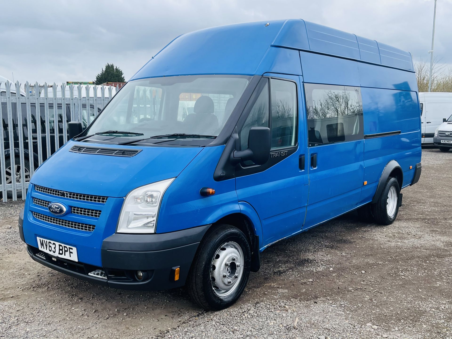 Ford Transit 2.2 TDCI T460 155 RWD 2013 Crew-van '63 Reg' L4 H3 - Twin Rear Axle - Image 4 of 17