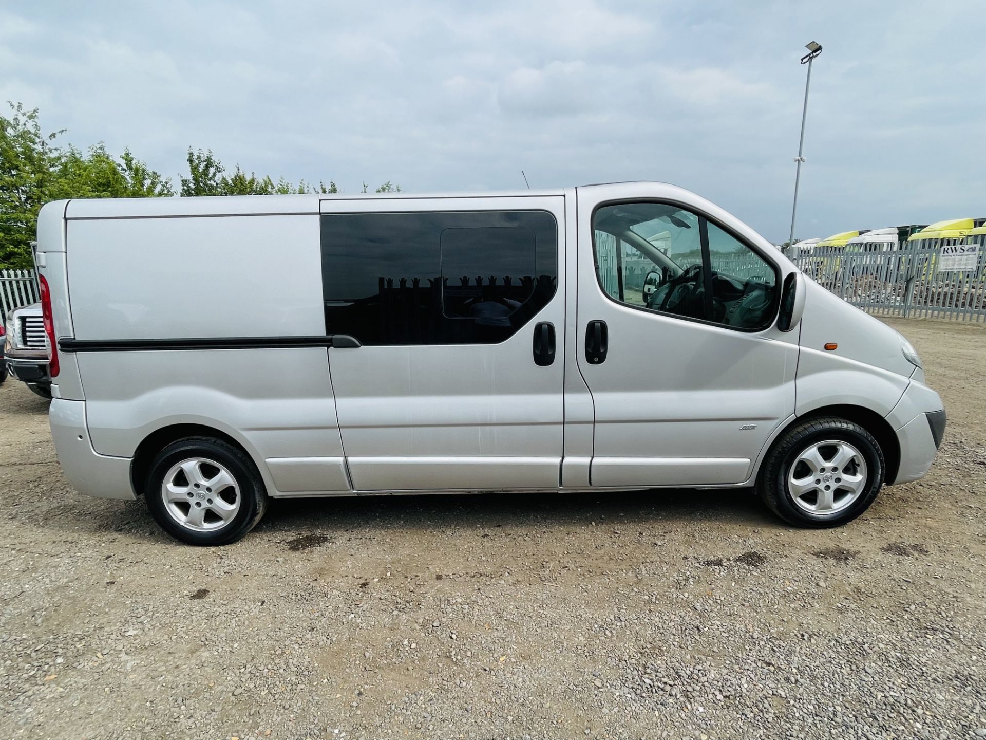 Vauxhall Vivaro 2.0 CDTI 2900 L3 H1 2013 '13 Reg' Sportive ** Crew-Van** - Air Con '6 Seats' Silver - Image 16 of 23