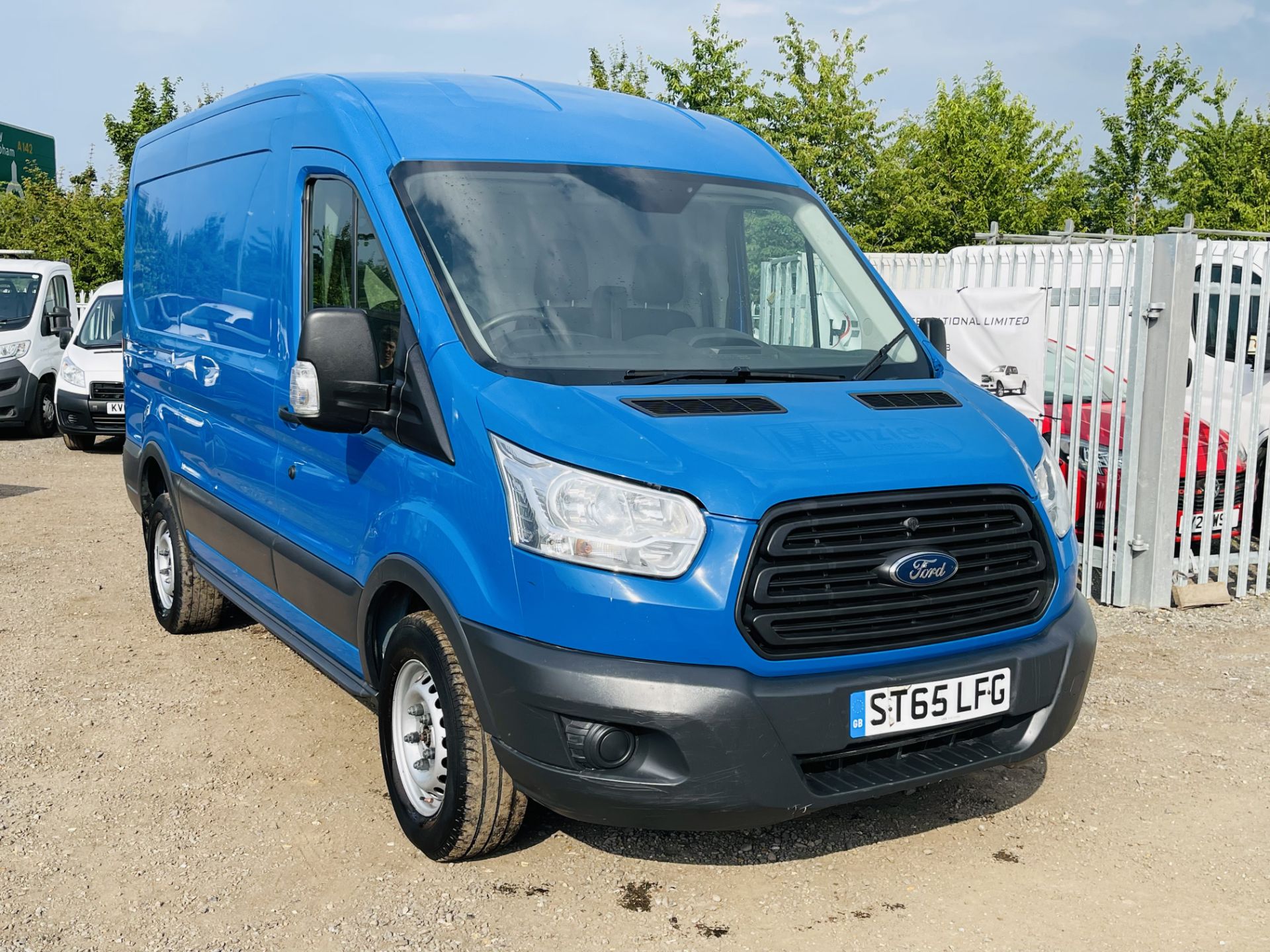 **ON SALE **Ford Transit 2.2 TDCI 100 L2 H2 2015 ' 65 Reg ' Solid Blue ' Panel Van ' - No Vat Save - Image 2 of 20