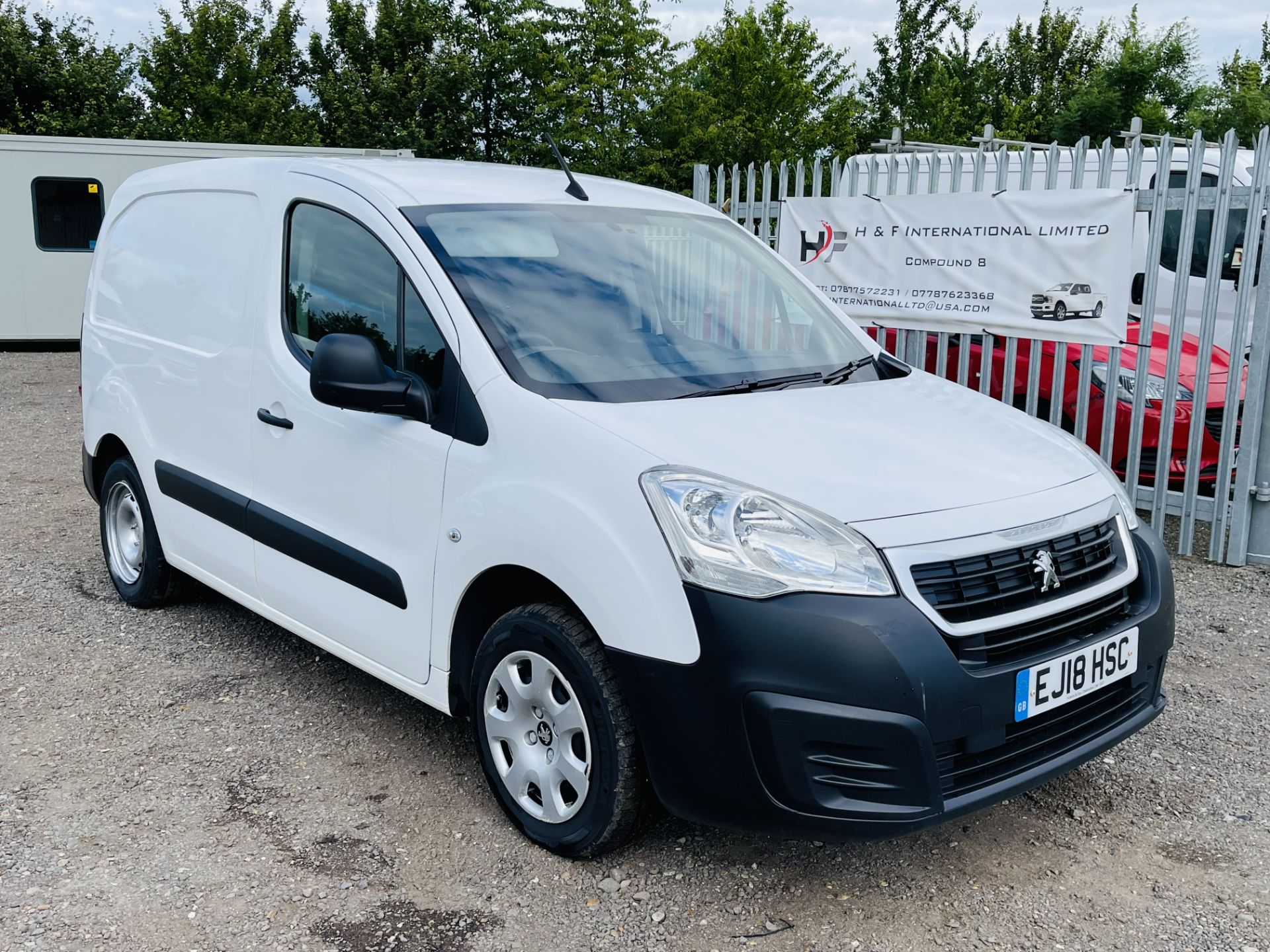 Peugeot Partner 1.6 Blue HDI Profession L1 H1 2018 '18 Reg' Air con' Sat nav - ULEZ Compliant