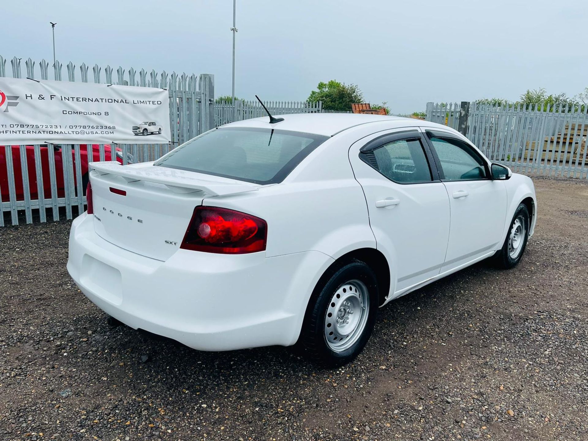 Dodge Avenger 2.4L SXT Sedan 2013 '2013 Year' **Fresh Import** NO VAT SAVE 20% - Image 5 of 18