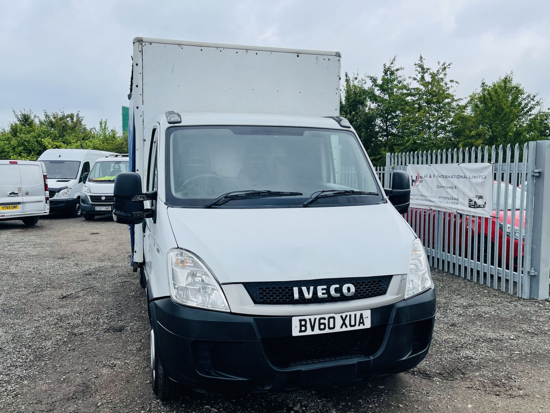 ** ON SALE **Iveco Daily 35S11 L2 2010 '60 Reg' Curtainsider Luton ** Tail-Lift** Automatic -3 seats - Image 2 of 18