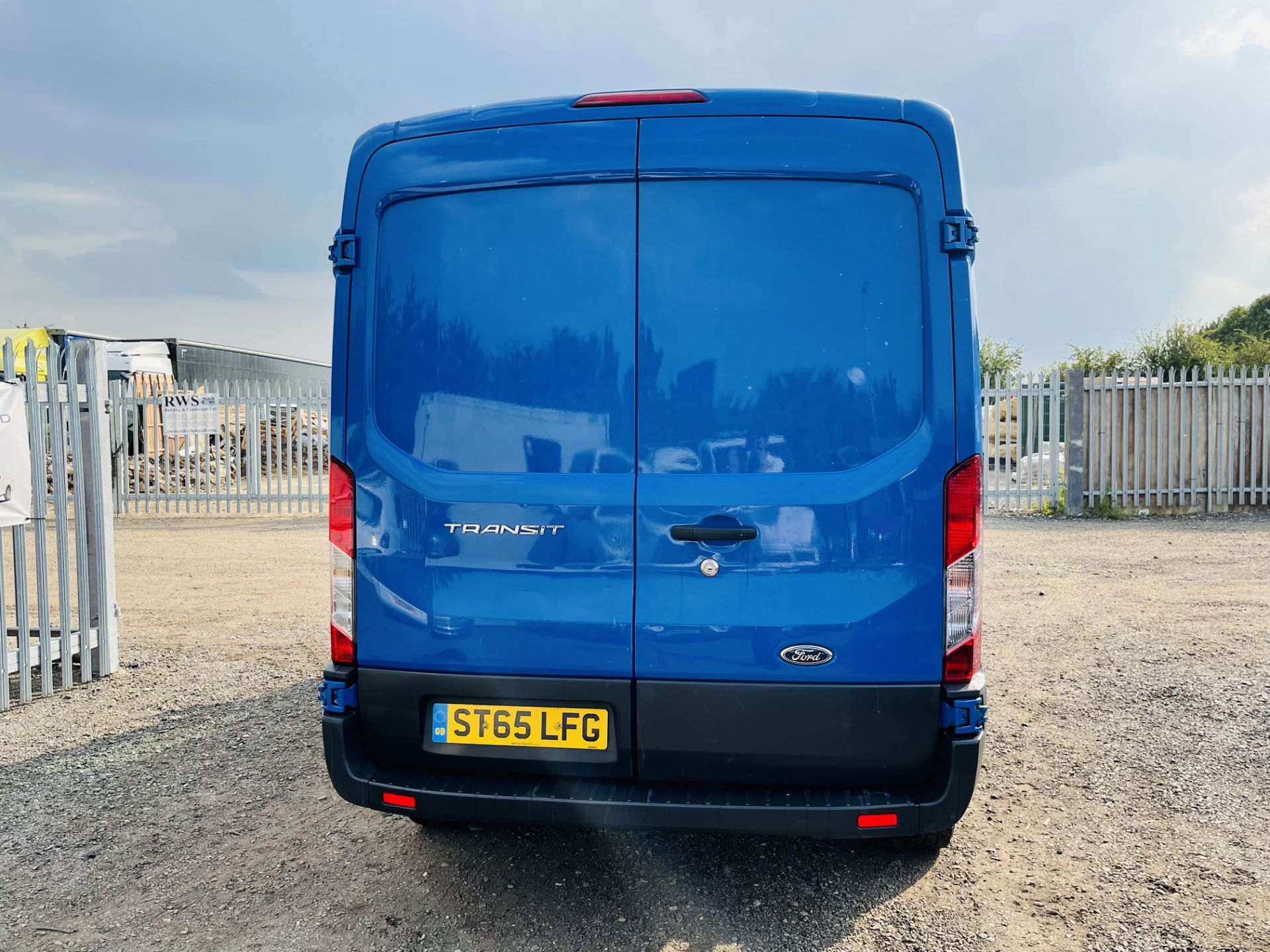 **ON SALE **Ford Transit 2.2 TDCI 100 L2 H2 2015 ' 65 Reg ' Solid Blue ' Panel Van ' - No Vat Save - Image 10 of 20