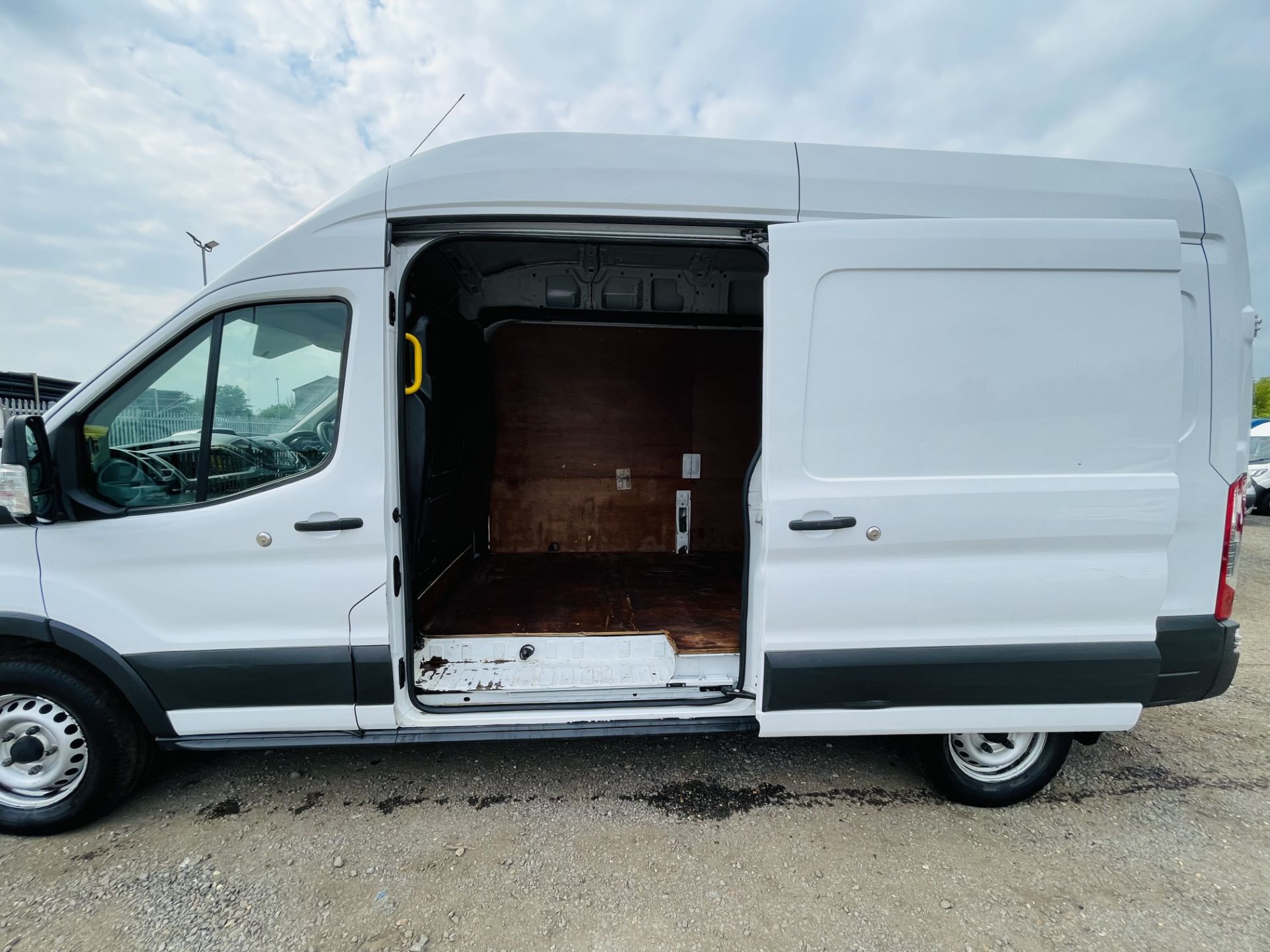 ** ON SALE **Ford Transit 2.2 TDCI 125 T350 L3 H3 2016 ' 16 Reg ' - Elec Pack - Commercial White - - Image 9 of 20