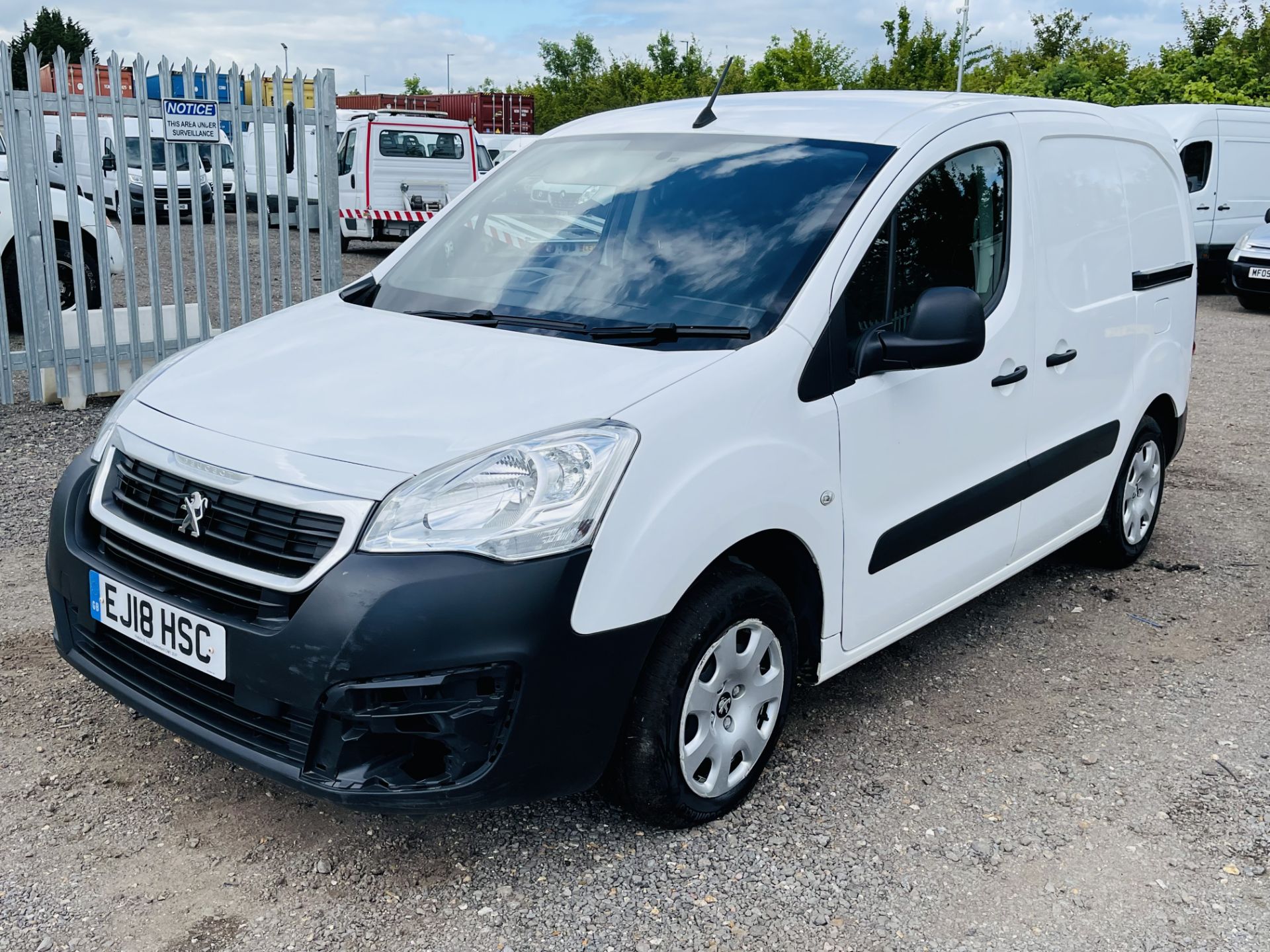 Peugeot Partner 1.6 Blue HDI Profession L1 H1 2018 '18 Reg' Air con' Sat nav - ULEZ Compliant - Image 3 of 17