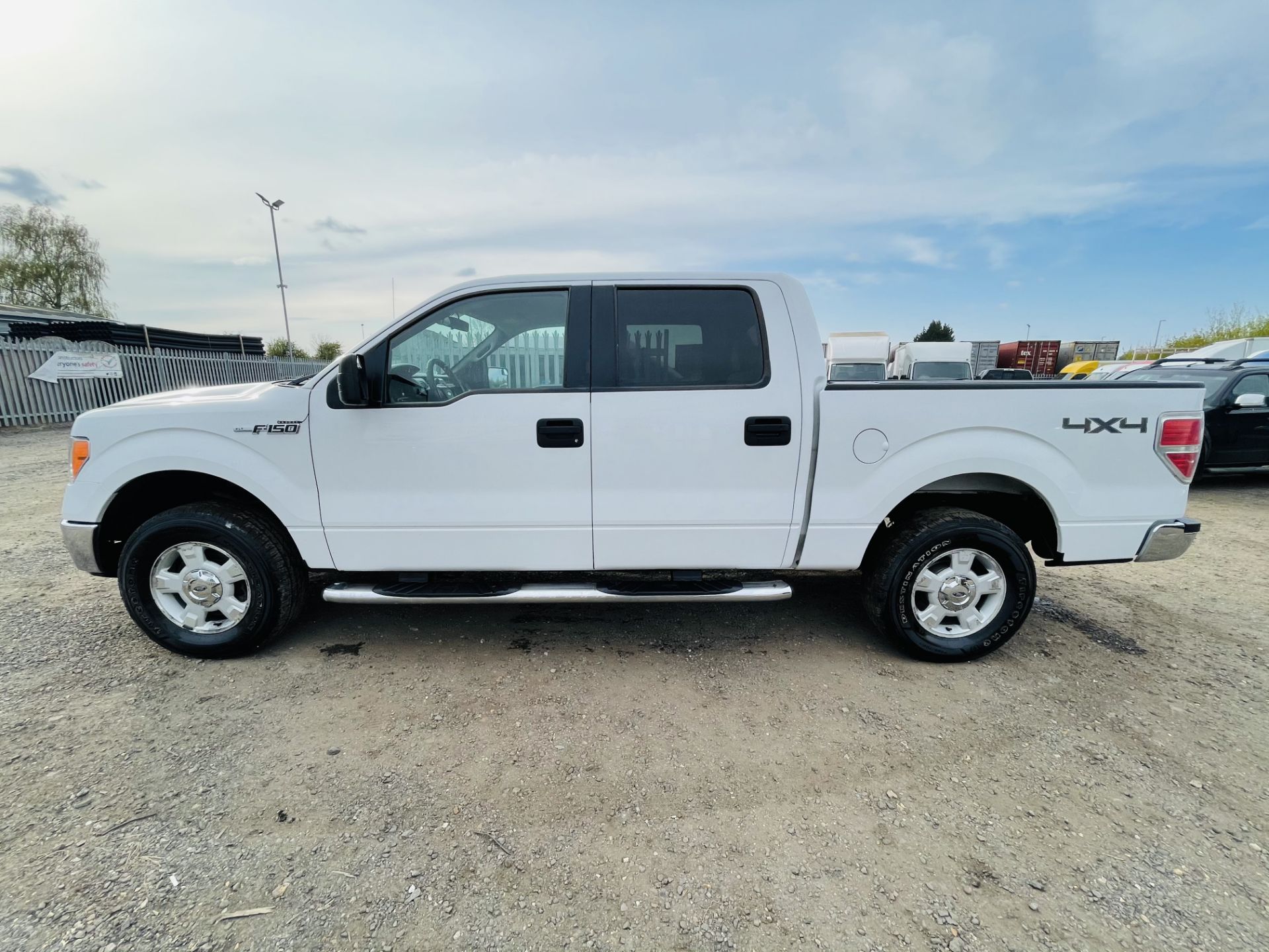 Ford F-150 XLT 4.6L V8 Super-crew 4WD 2010 ' 2010 Year' 6 Seats - Air con - NO VAT SAVE 20% - Image 6 of 24