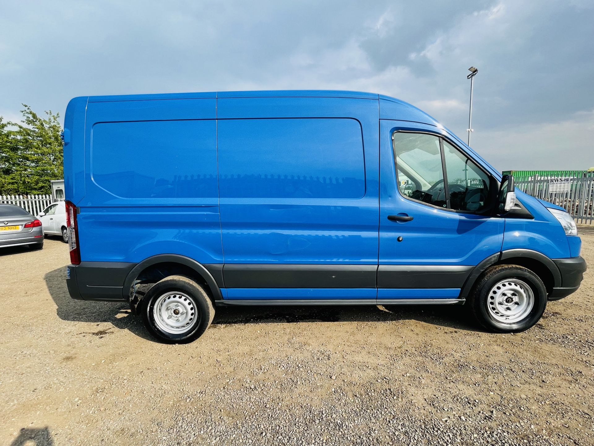 **ON SALE **Ford Transit 2.2 TDCI 100 L2 H2 2015 ' 65 Reg ' Solid Blue ' Panel Van ' - No Vat Save - Image 12 of 20