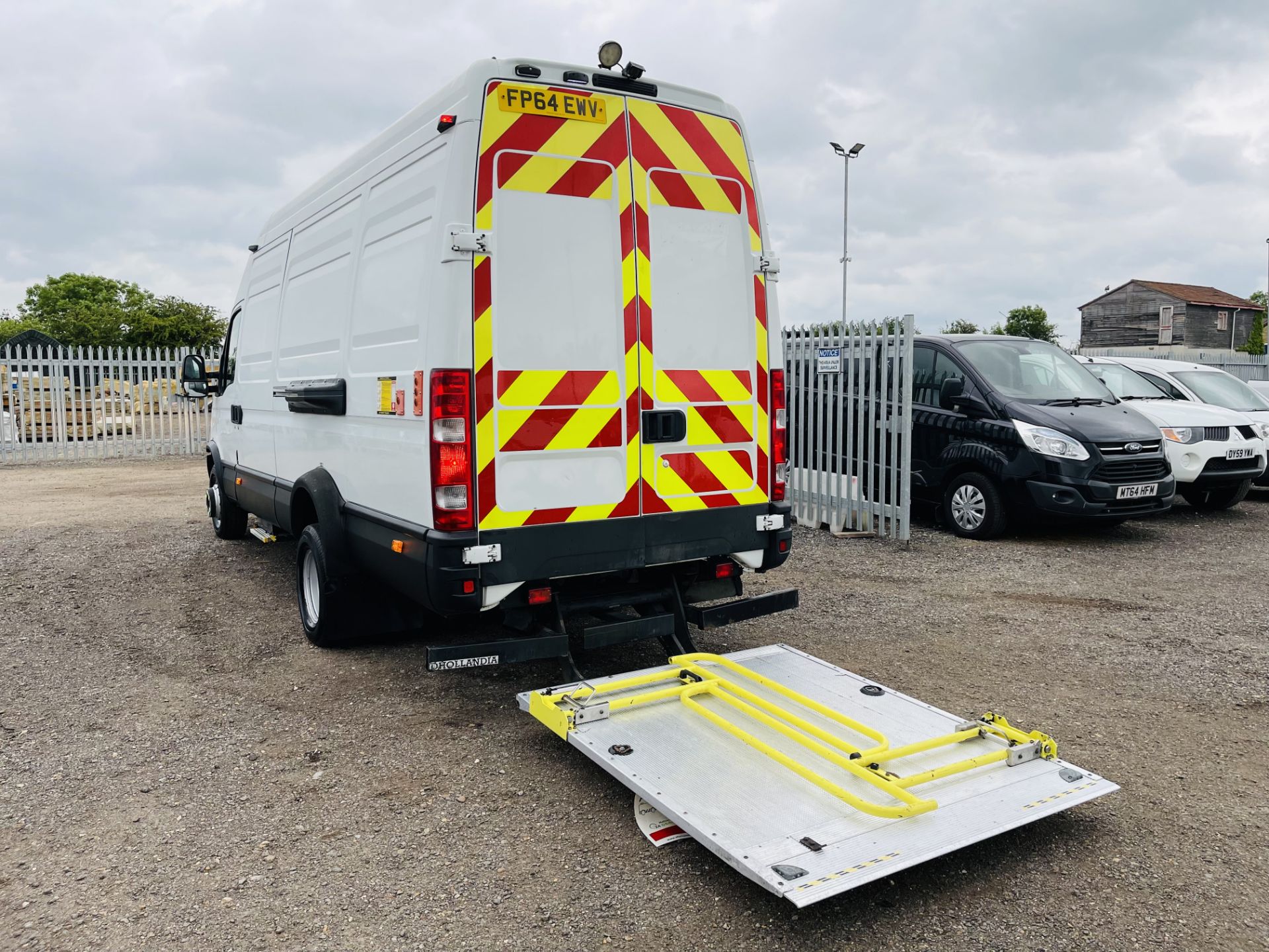 Iveco Daily 70C17 3.0 HPI L4 H3 2014 '64 Reg' Tail-Lift **Euro 6 ** Twin Rear Axle ** Rare** - Image 11 of 21