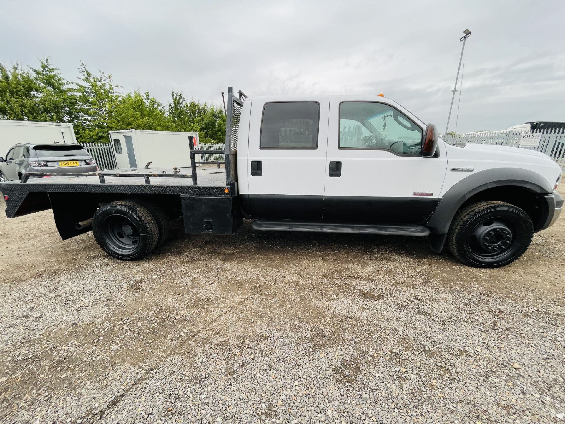 ** ON SALE **Ford F-550 XLT 6.0L Power-stroke*Super Duty* DRW 4WD **2005 Year** **Manual - Image 17 of 23