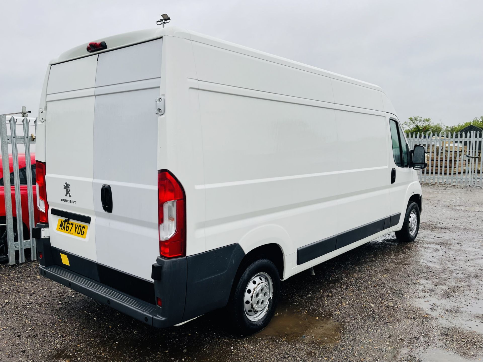 Peugeot Boxer 2.0 Blue Hdi Professional L3 H2 2017 '67 Reg' Air con -Sat Nav -Euro 6 -ULEZ Compliant - Image 12 of 18