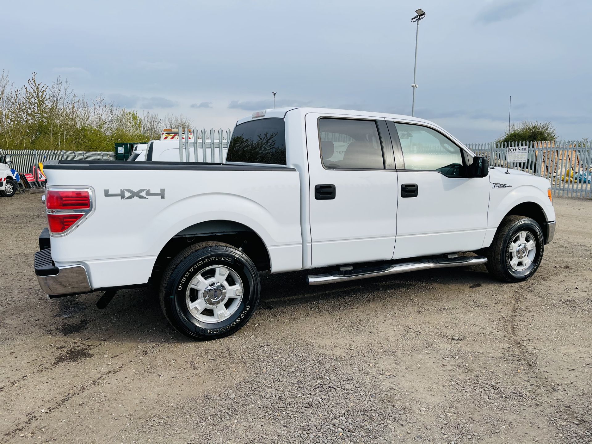 Ford F-150 XLT 4.6L V8 Super-crew 4WD 2010 ' 2010 Year' 6 Seats - Air con - NO VAT SAVE 20% - Image 16 of 24