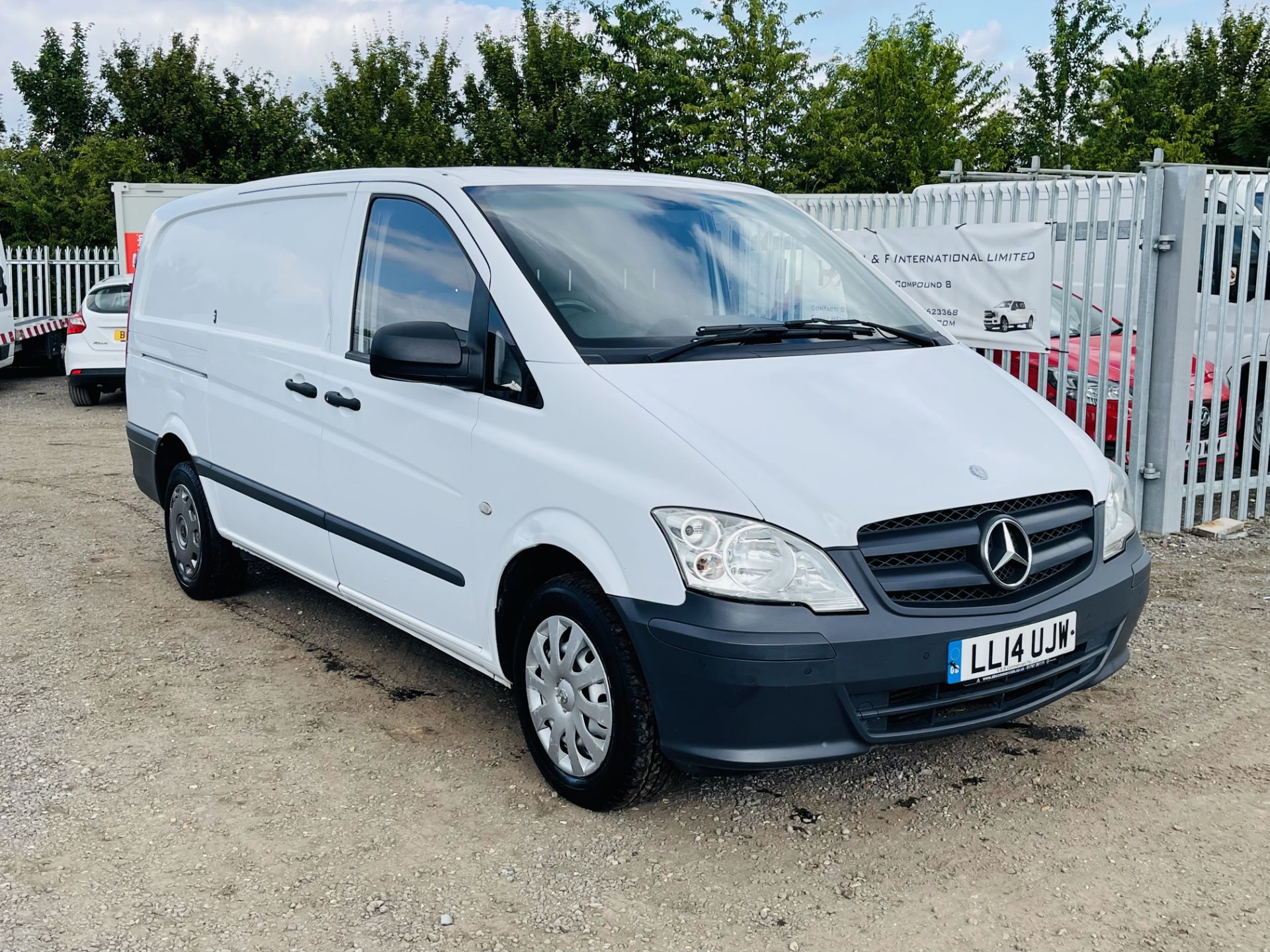 ** ON SALE ** Mercedes-Benz Vito 2.1 113 CDI Long Low Roof - 2014 '14 Reg' - Cruise Control -