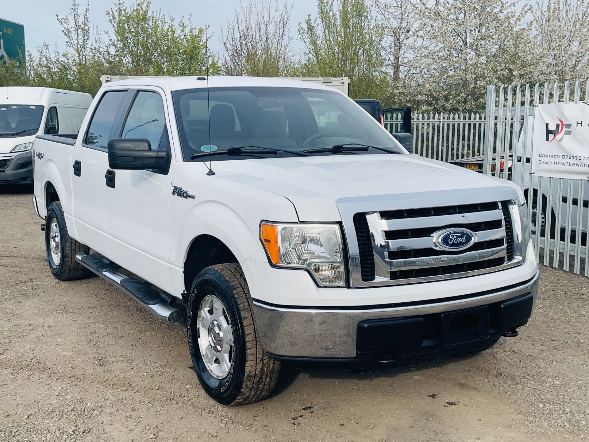 Ford F-150 XLT 4.6L V8 Super-crew 4WD 2010 ' 2010 Year' 6 Seats - Air con - NO VAT SAVE 20% - Image 2 of 24