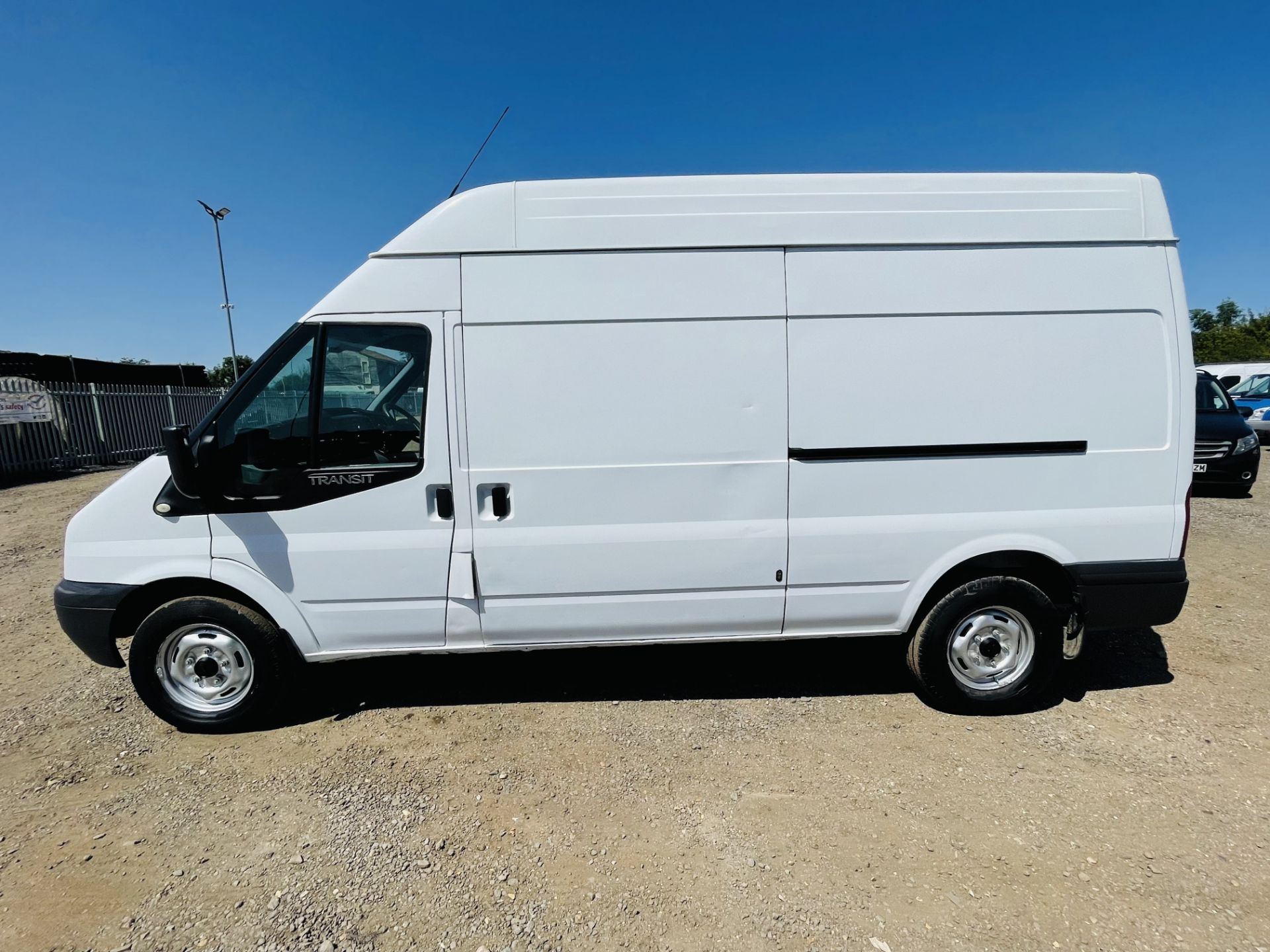 ** ON SALE ** Ford Transit 2.2 125 TDCI T350 L3 H2 2013 '63 Reg' 3 seats - NO VAT SAVE 20% - Image 4 of 17