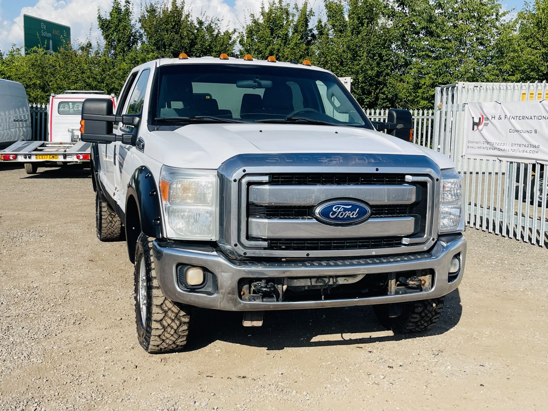 Ford F350 6.7 V8 **DIESEL** Super-Duty Edition Crew-Cab XLT - '2011 Year'' Automatic ***RARE*** - Image 2 of 25