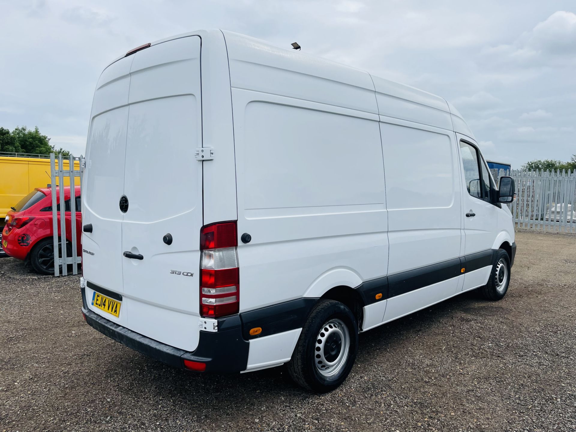 **ON SALE**Mercedes-Benz Sprinter 2.1 313 CDI L2 H3 2014 '14 Reg' 3 seats - Panel van - - Image 10 of 16