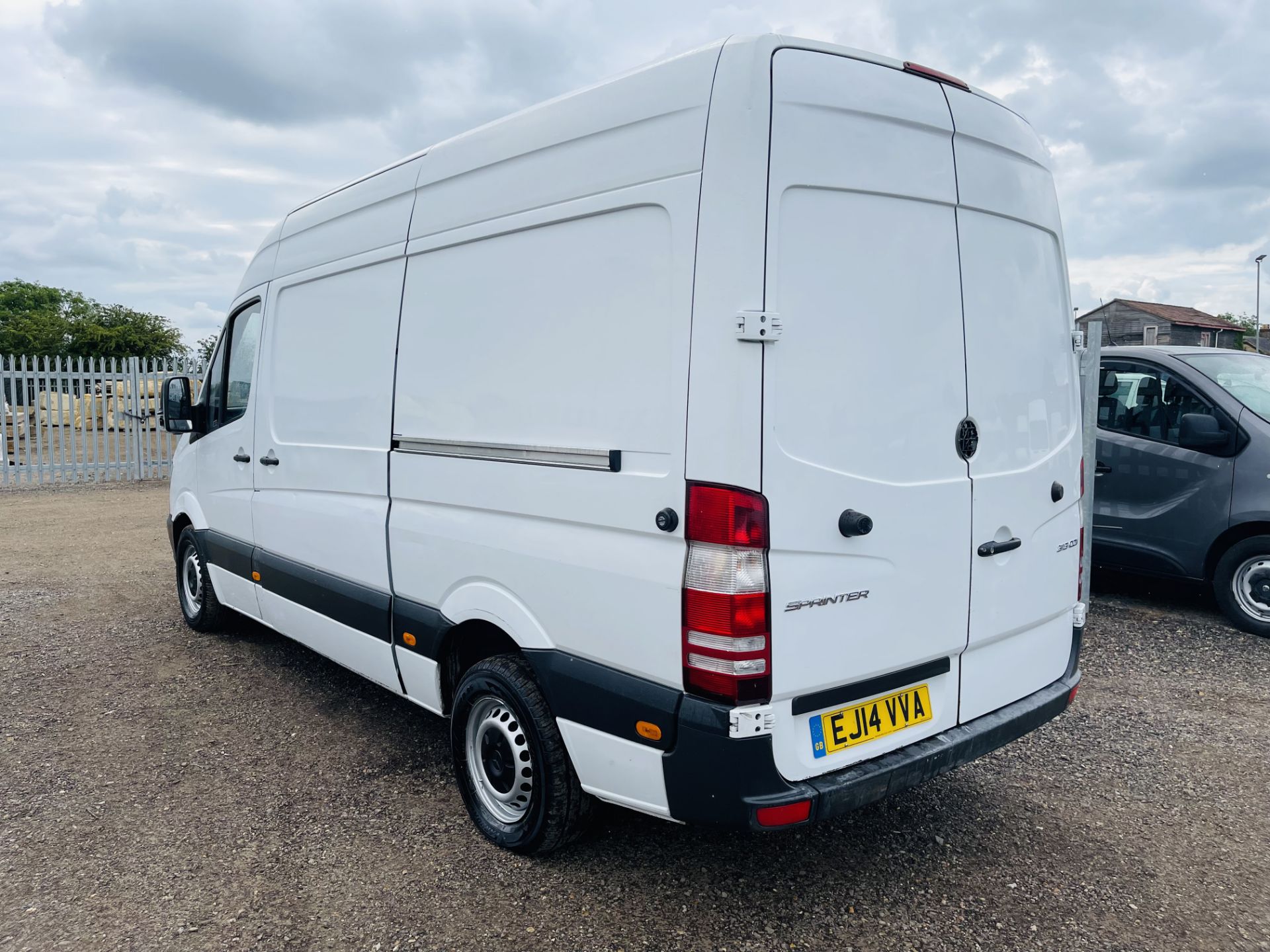 **ON SALE**Mercedes-Benz Sprinter 2.1 313 CDI L2 H3 2014 '14 Reg' 3 seats - Panel van - - Image 8 of 16