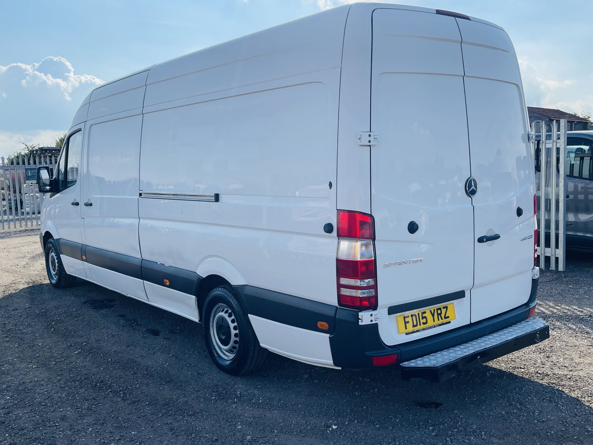 Mercedes-Benz 2.1 313 Sprinter L3 H3 2015 '15 Reg' Cruise Control - 3 seats - Panel Van - Image 4 of 15