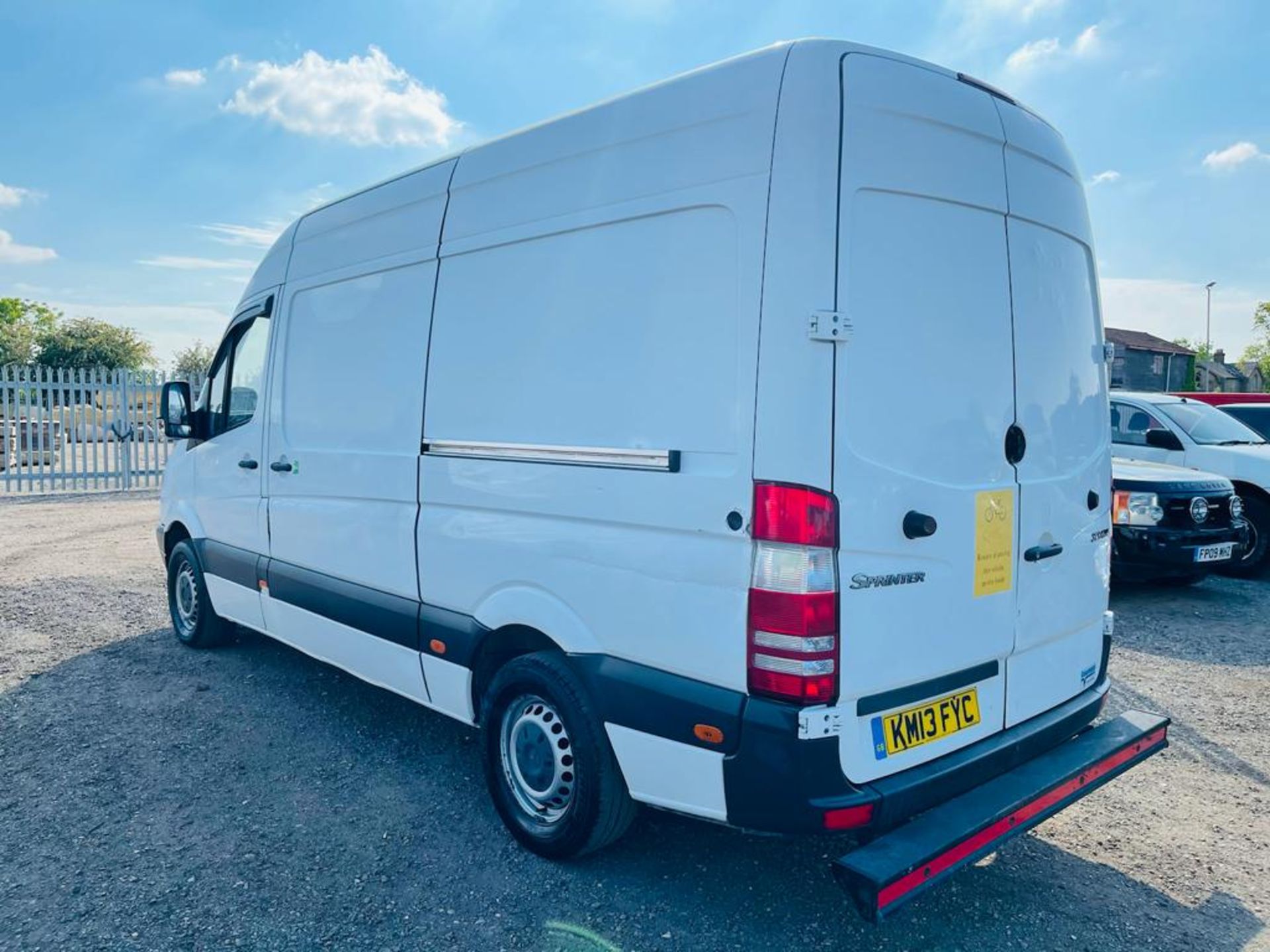 **ON SALE**Mercedes-Benz Sprinter 2.1 313 CDI L2 H3 2013 '13 Reg' GAH Fridge/Freezer Unit - 3 Seats - Image 9 of 18