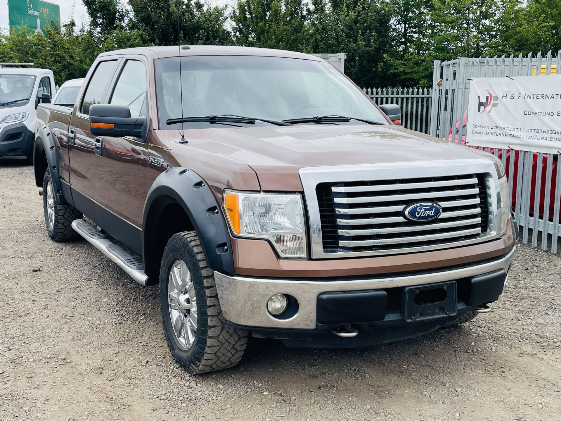 ** ON SALE ** Ford F-150 5.0L V8 XLT XTR Edition Super-Crew 4X4 '2011 Year' - 6 Seats - Air Con - - Image 2 of 27