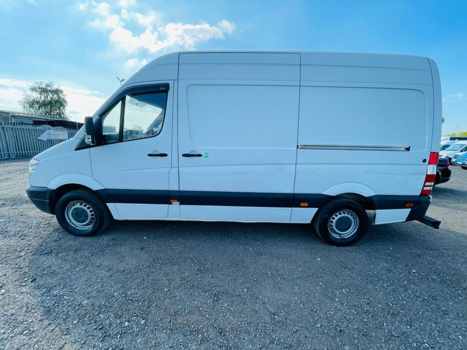 **ON SALE**Mercedes-Benz Sprinter 2.1 313 CDI L2 H3 2013 '13 Reg' GAH Fridge/Freezer Unit - 3 Seats - Image 10 of 18