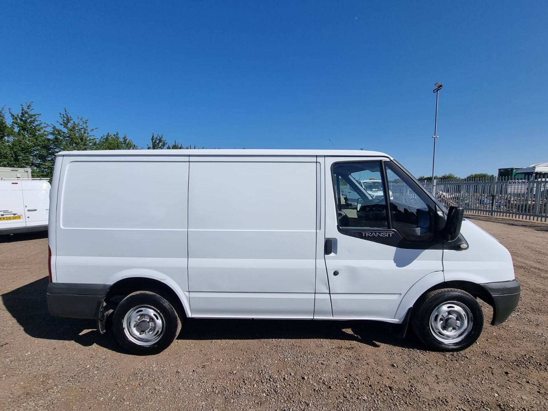 Ford Transit 2.2 TDCI 100 T280 L1 H1 2012 '62 Reg' `Panel van - 3 seats - Image 9 of 16